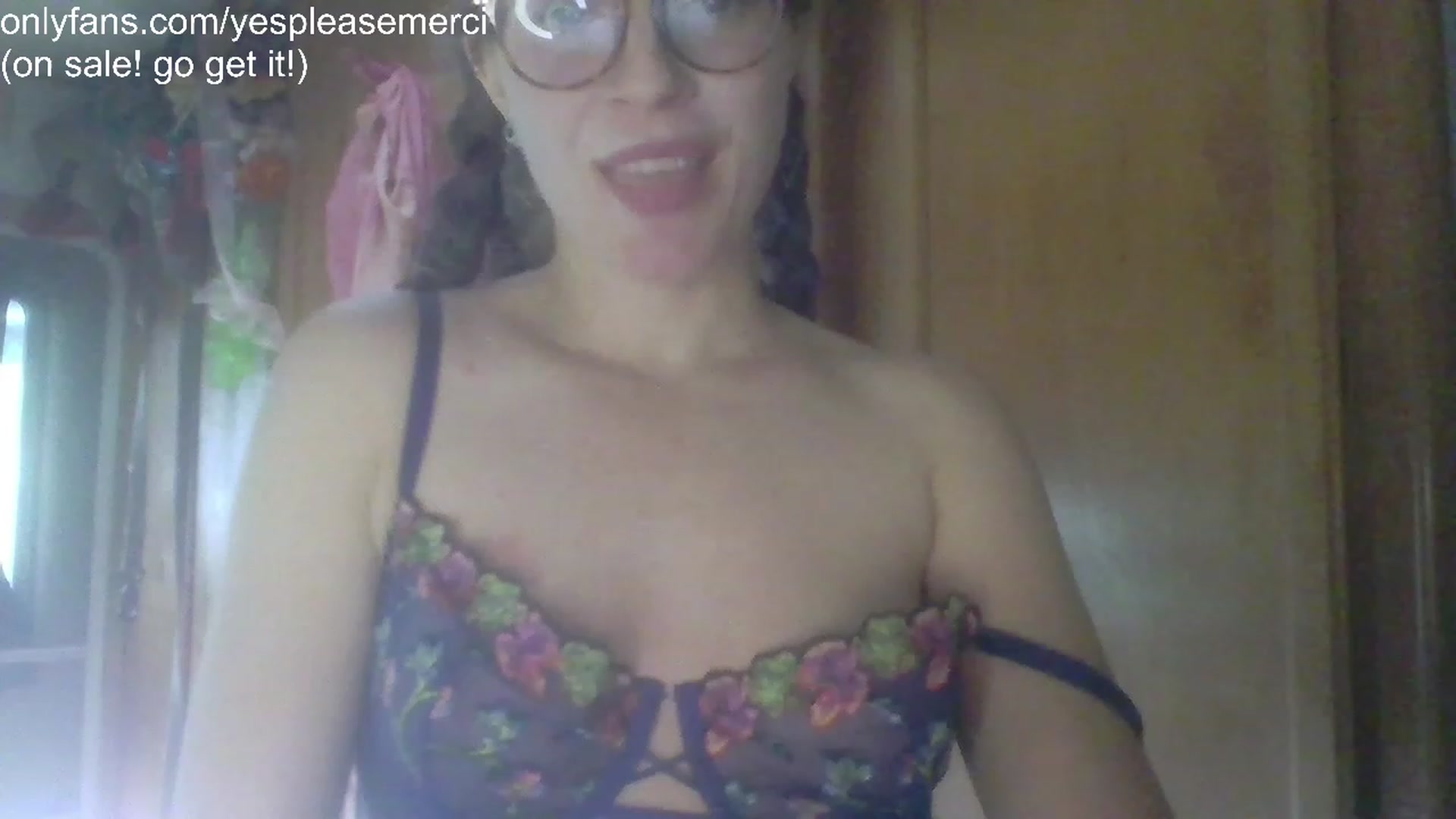 Gallery image thumbnail from yespleasemmhm's myfreecams stream on, 06/12/2023, 17:18 image 7 of 20