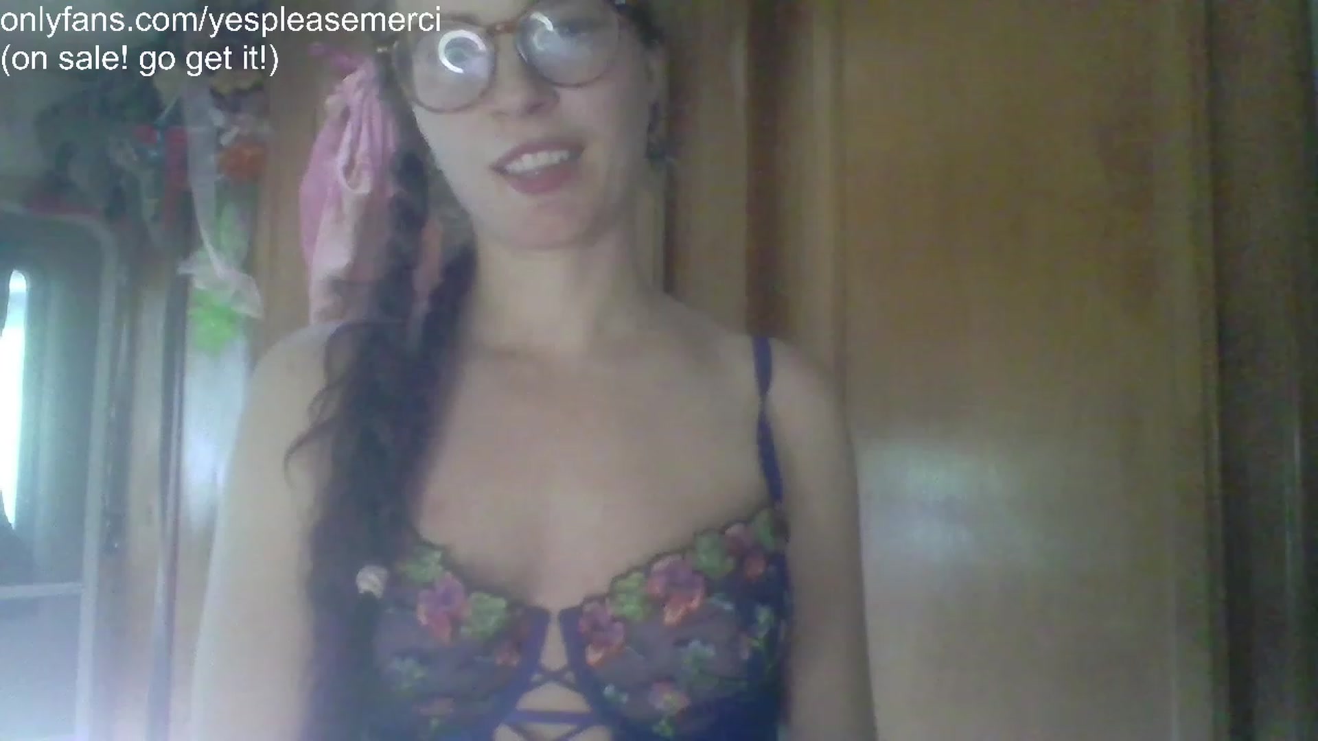 Gallery image thumbnail from yespleasemmhm's myfreecams stream on, 06/12/2023, 17:18 image 14 of 20