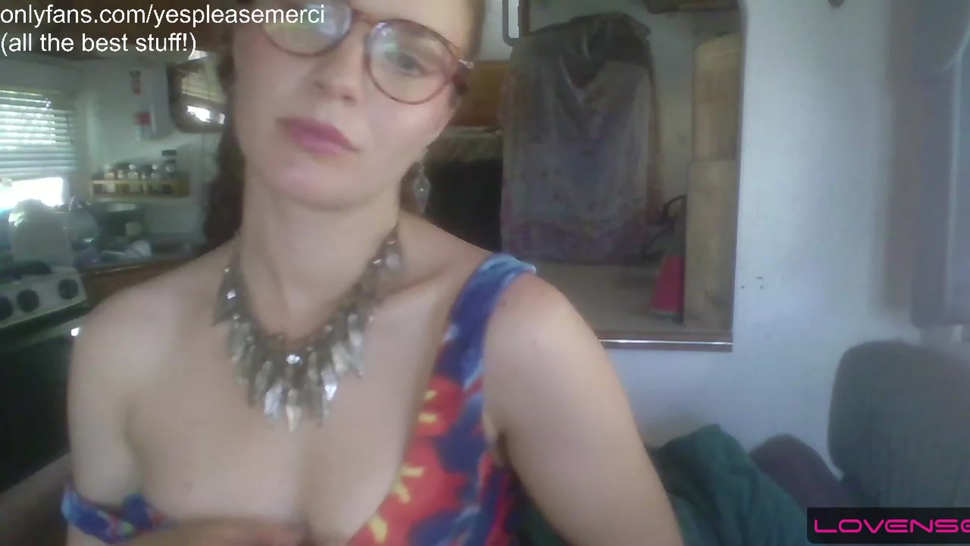 Gallery image thumbnail from yespleasemmhm's myfreecams stream on, 07/06/2023, 15:29 image 4 of 20