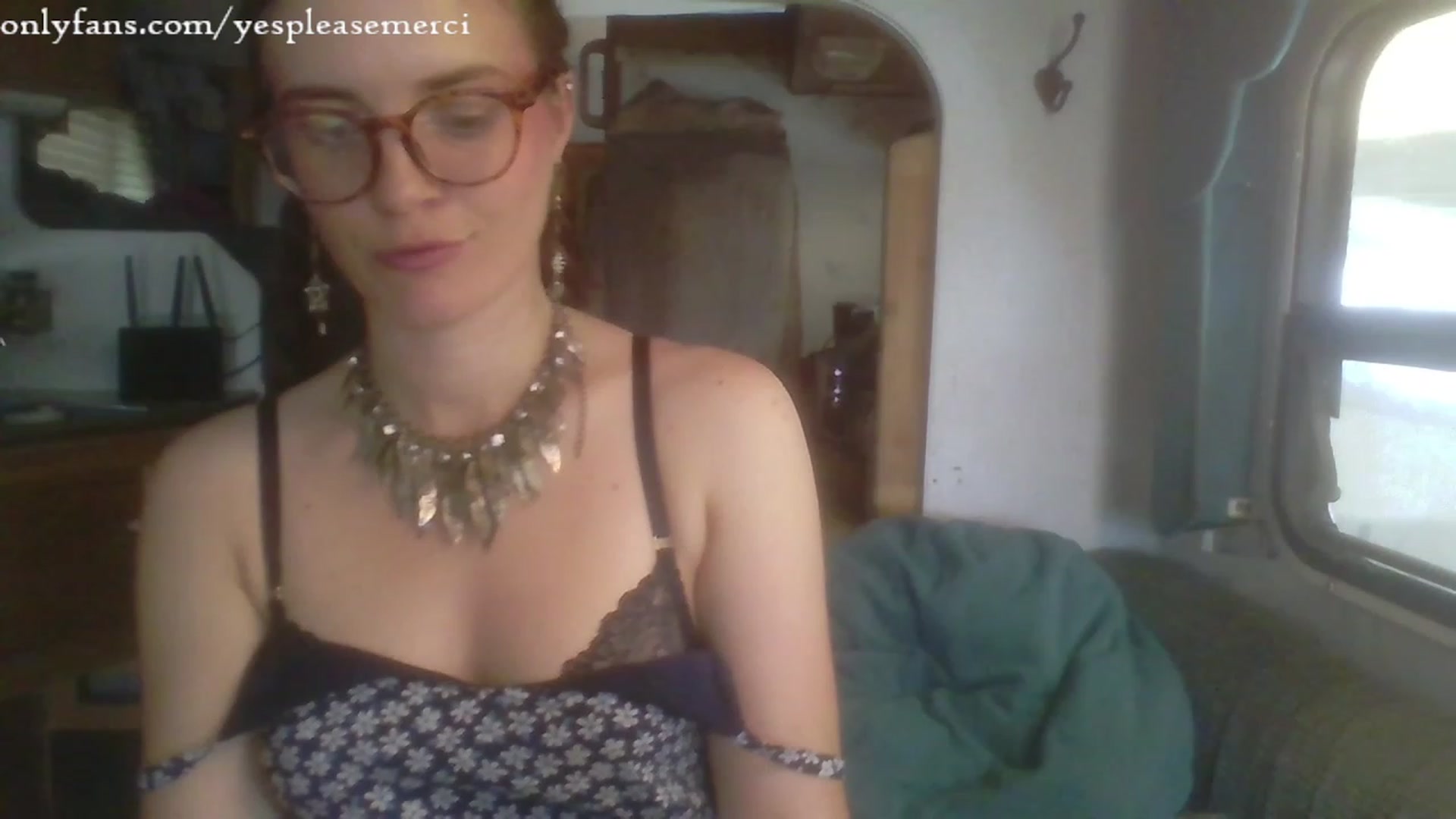 Gallery image thumbnail from yespleasemmhm's myfreecams stream on, 08/04/2023, 17:27 image 13 of 20