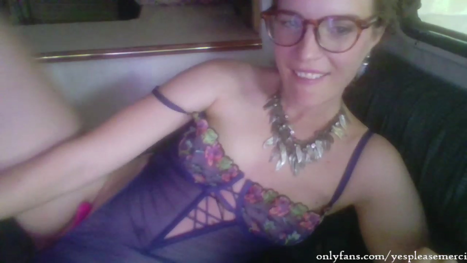 Gallery image thumbnail from yespleasemmhm's myfreecams stream on, 08/16/2023, 16:14 image 13 of 20