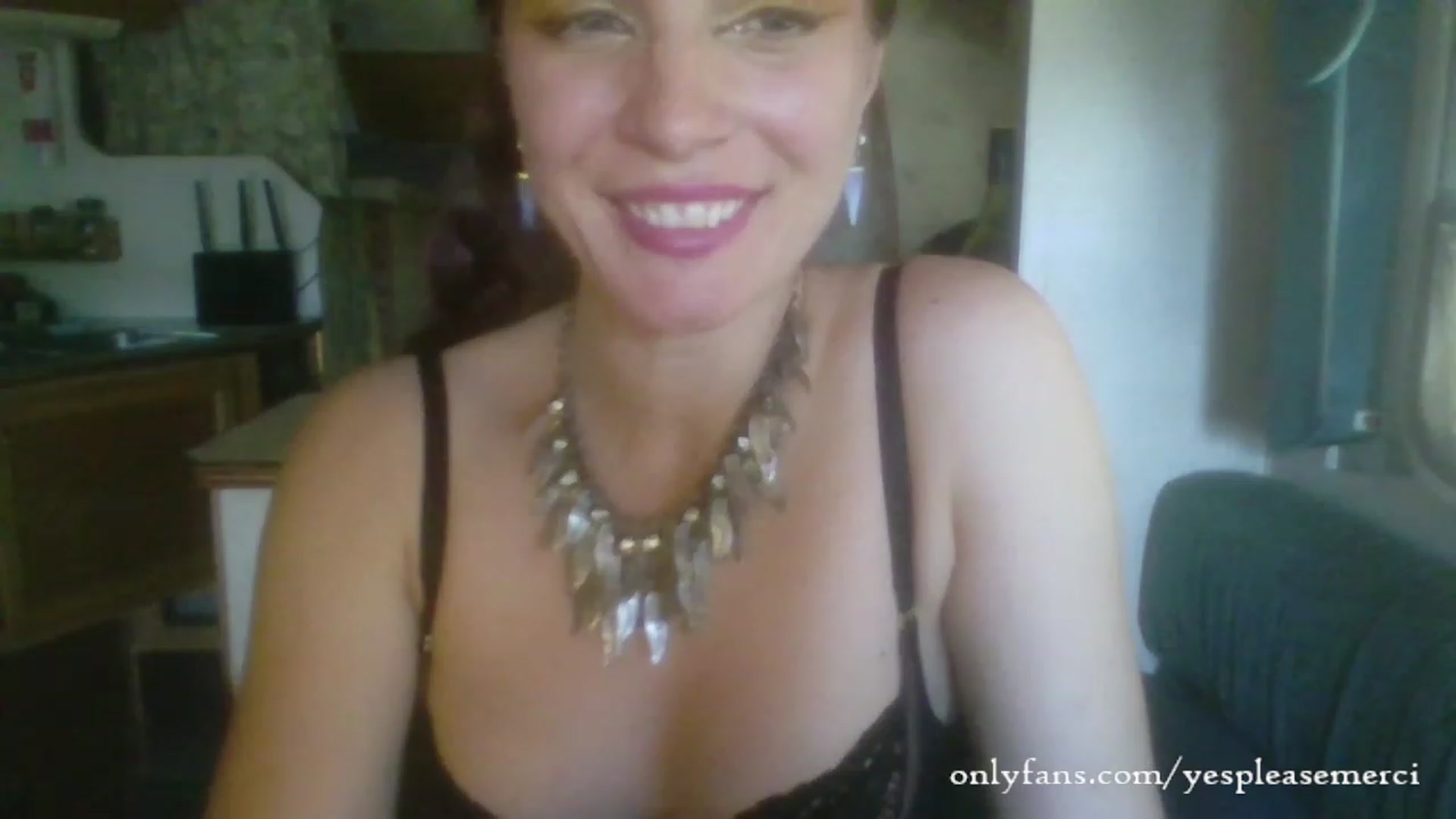 Gallery image thumbnail from yespleasemmhm's myfreecams stream on, 09/01/2023, 20:31 image 10 of 20