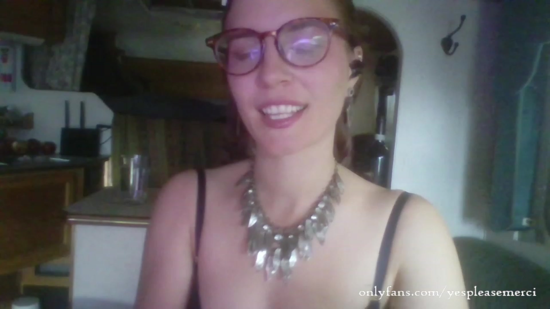 Gallery image thumbnail from yespleasemmhm's myfreecams stream on, 10/06/2023, 18:12 image 9 of 20