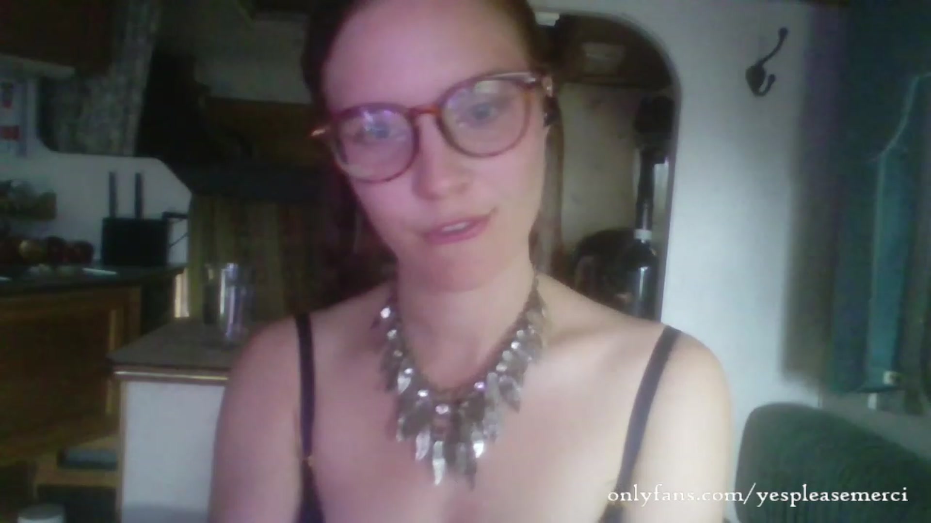 Gallery image thumbnail from yespleasemmhm's myfreecams stream on, 10/06/2023, 18:12 image 7 of 20