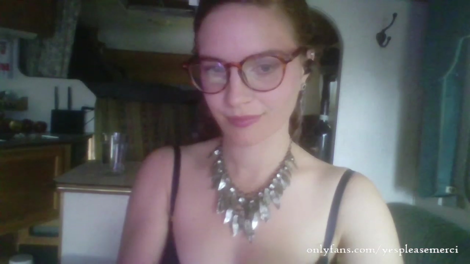 Gallery image thumbnail from yespleasemmhm's myfreecams stream on, 10/06/2023, 18:12 image 8 of 20