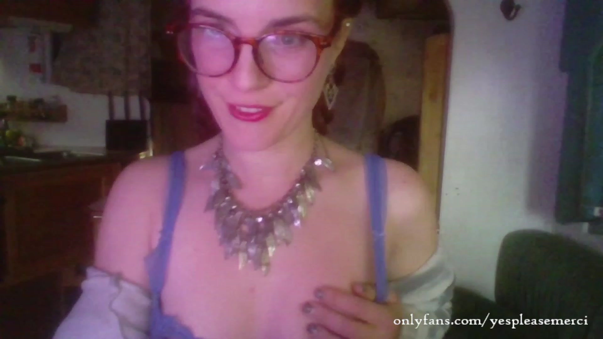Gallery image thumbnail from yespleasemmhm's myfreecams stream on, 10/16/2023, 15:53 image 5 of 20