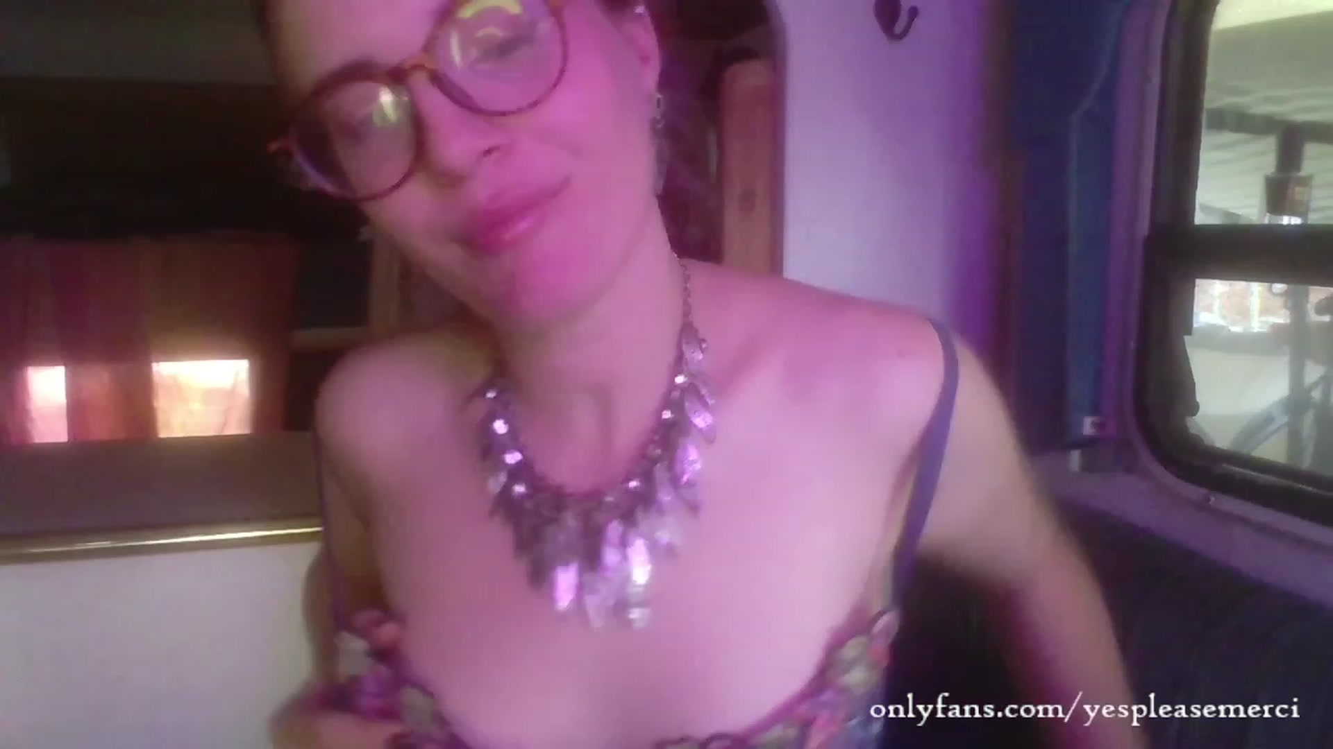Gallery image thumbnail from yespleasemmhm's myfreecams stream on, 10/27/2023, 19:35 image 7 of 20