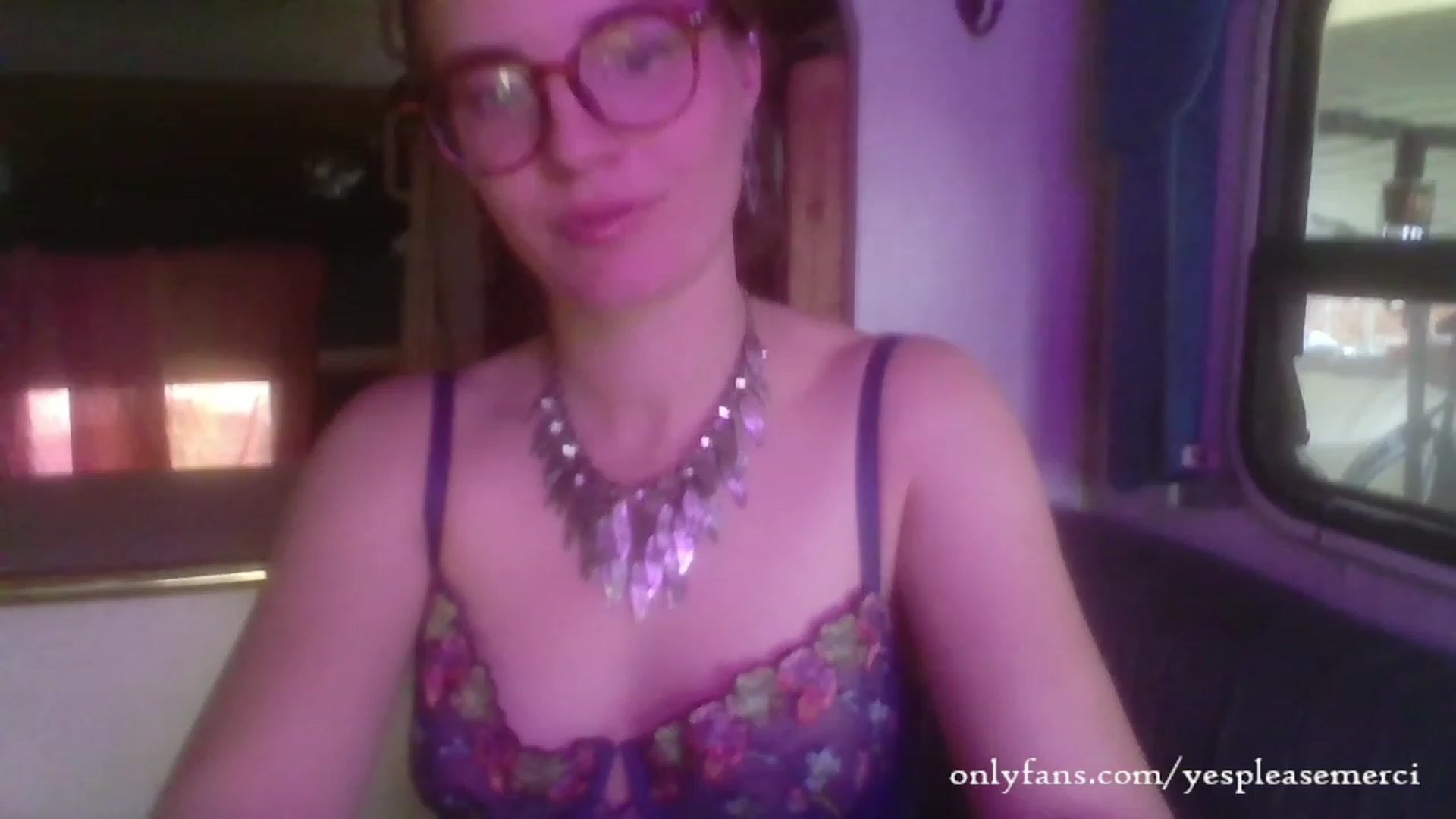 Gallery image thumbnail from yespleasemmhm's myfreecams stream on, 10/27/2023, 19:35 image 3 of 20