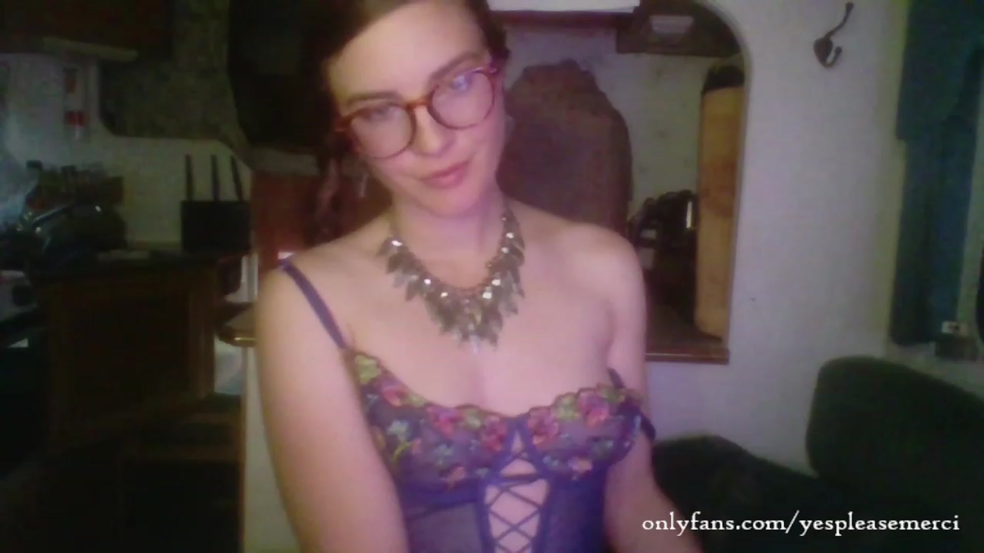 Gallery image thumbnail from yespleasemmhm's myfreecams stream on, 11/10/2023, 20:44 image 12 of 20