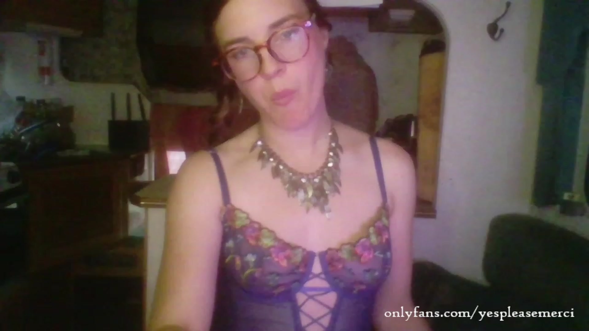 Gallery image thumbnail from yespleasemmhm's myfreecams stream on, 11/10/2023, 20:44 image 5 of 20