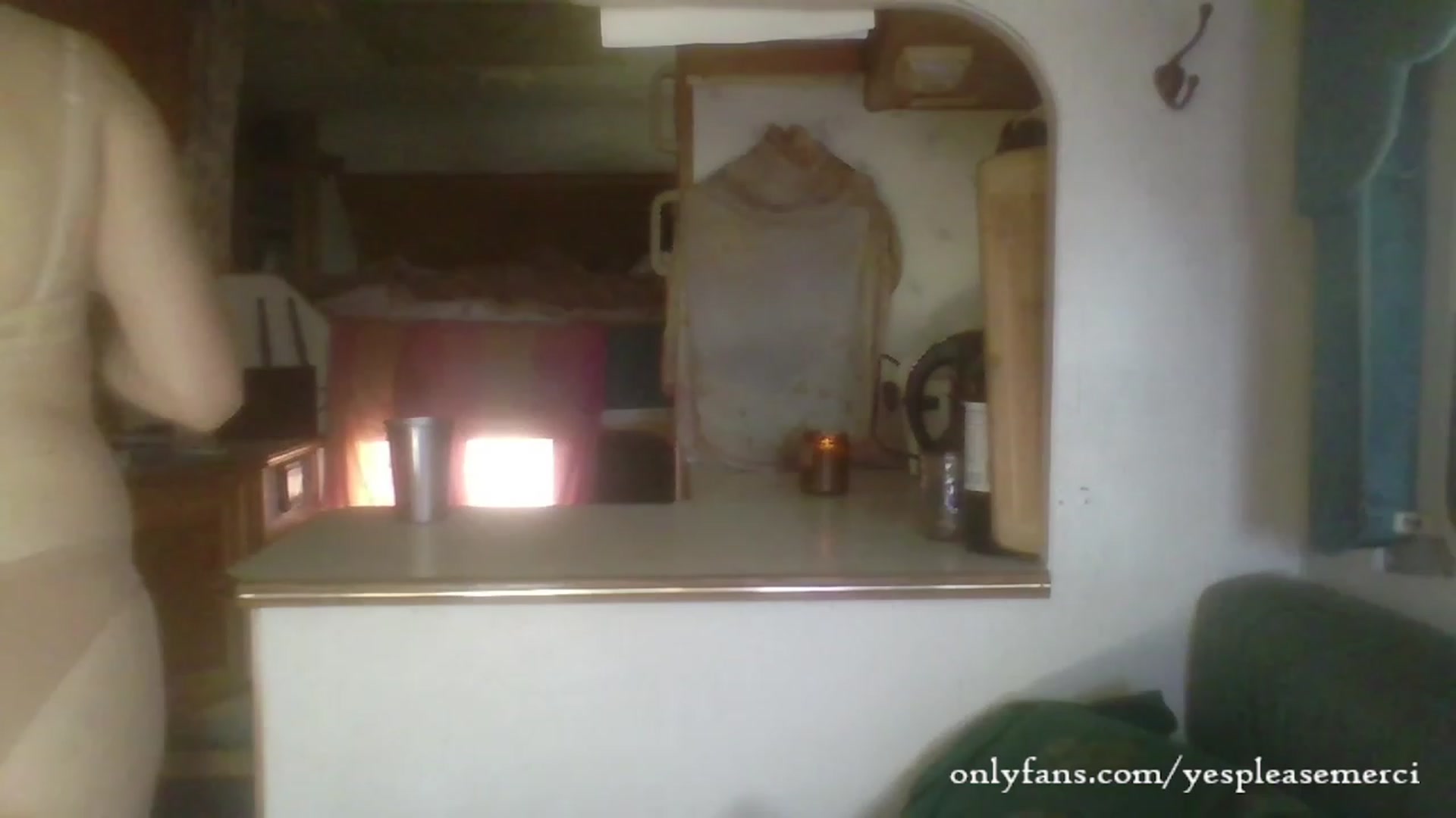 Gallery image thumbnail from yespleasemmhm's myfreecams stream on, 11/17/2023, 16:32 image 4 of 20