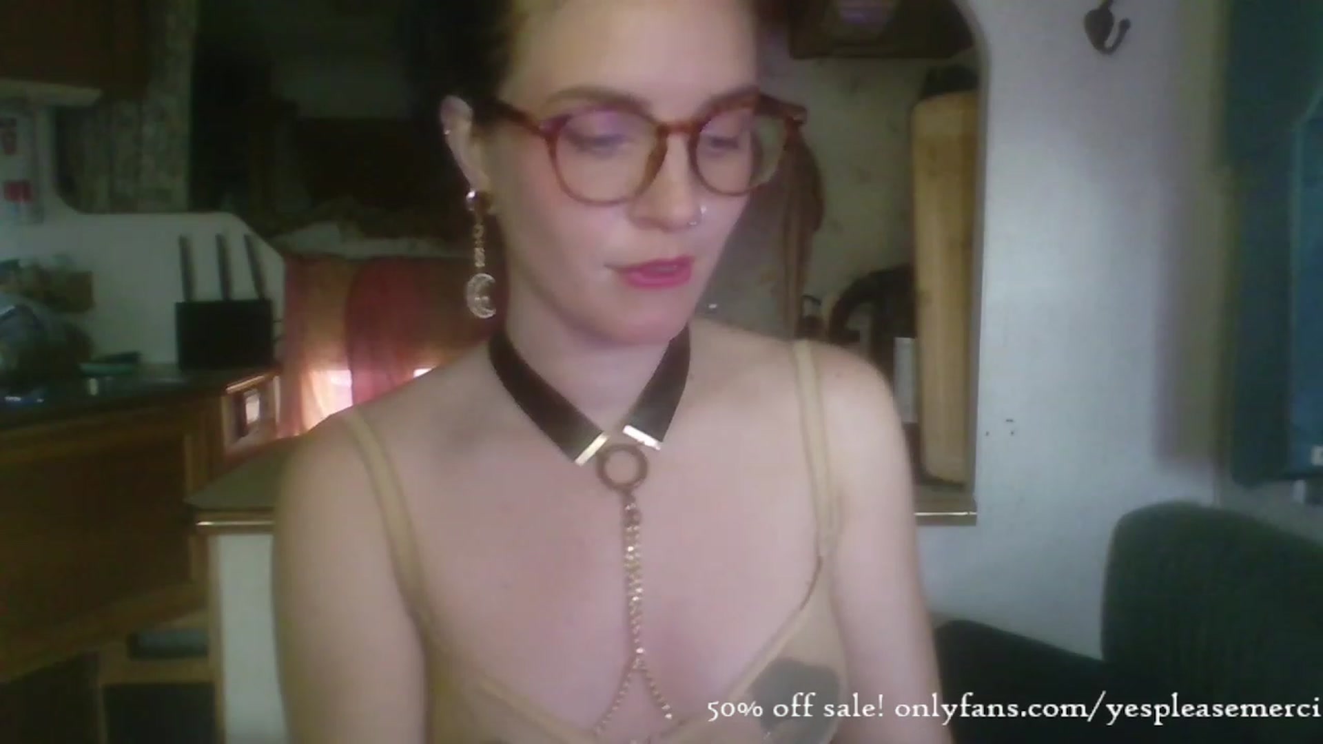 Gallery image thumbnail from yespleasemmhm's myfreecams stream on, 11/17/2023, 18:27 image 7 of 20