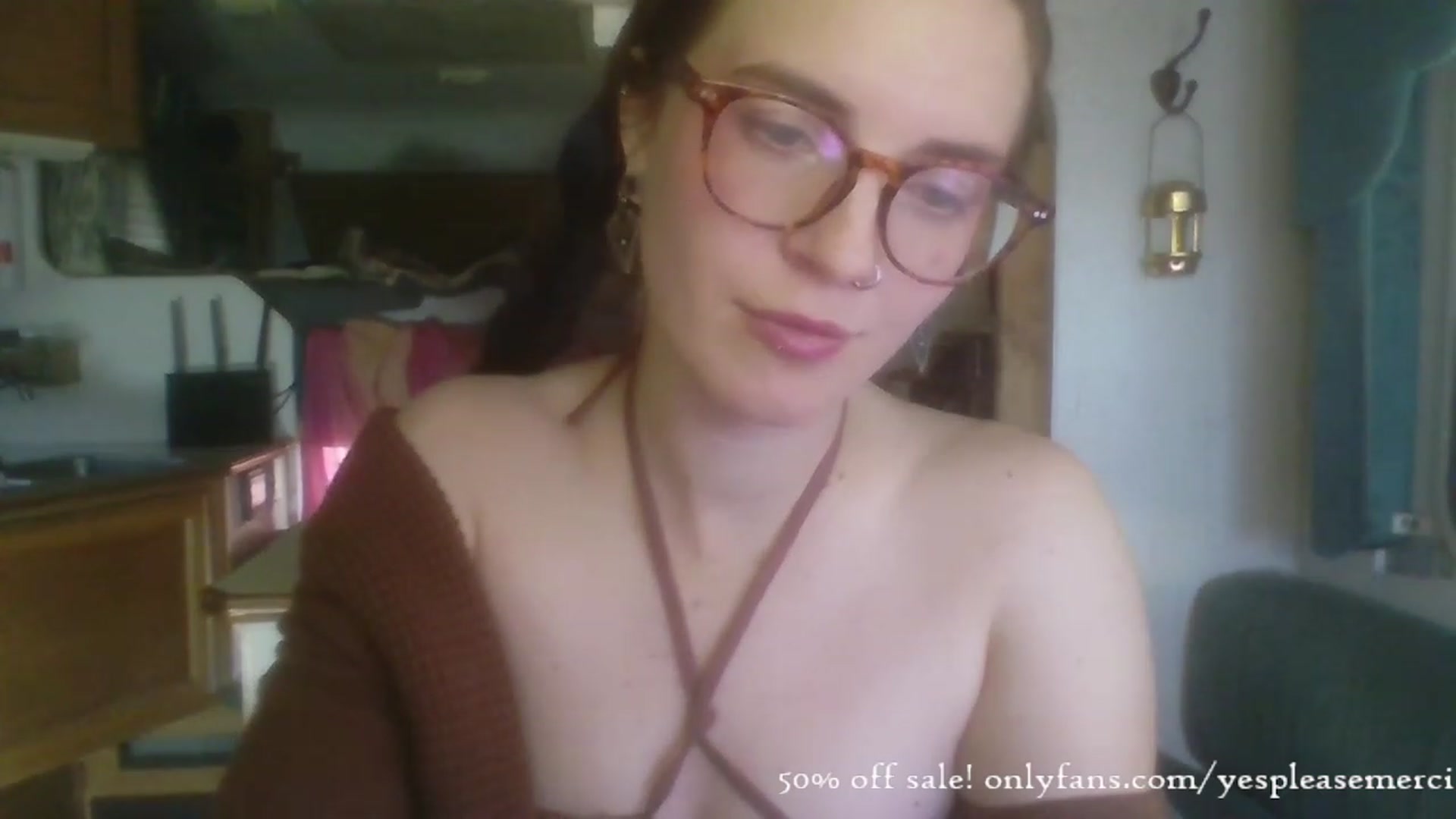 Gallery image thumbnail from yespleasemmhm's myfreecams stream on, 11/29/2023, 17:43 image 7 of 20