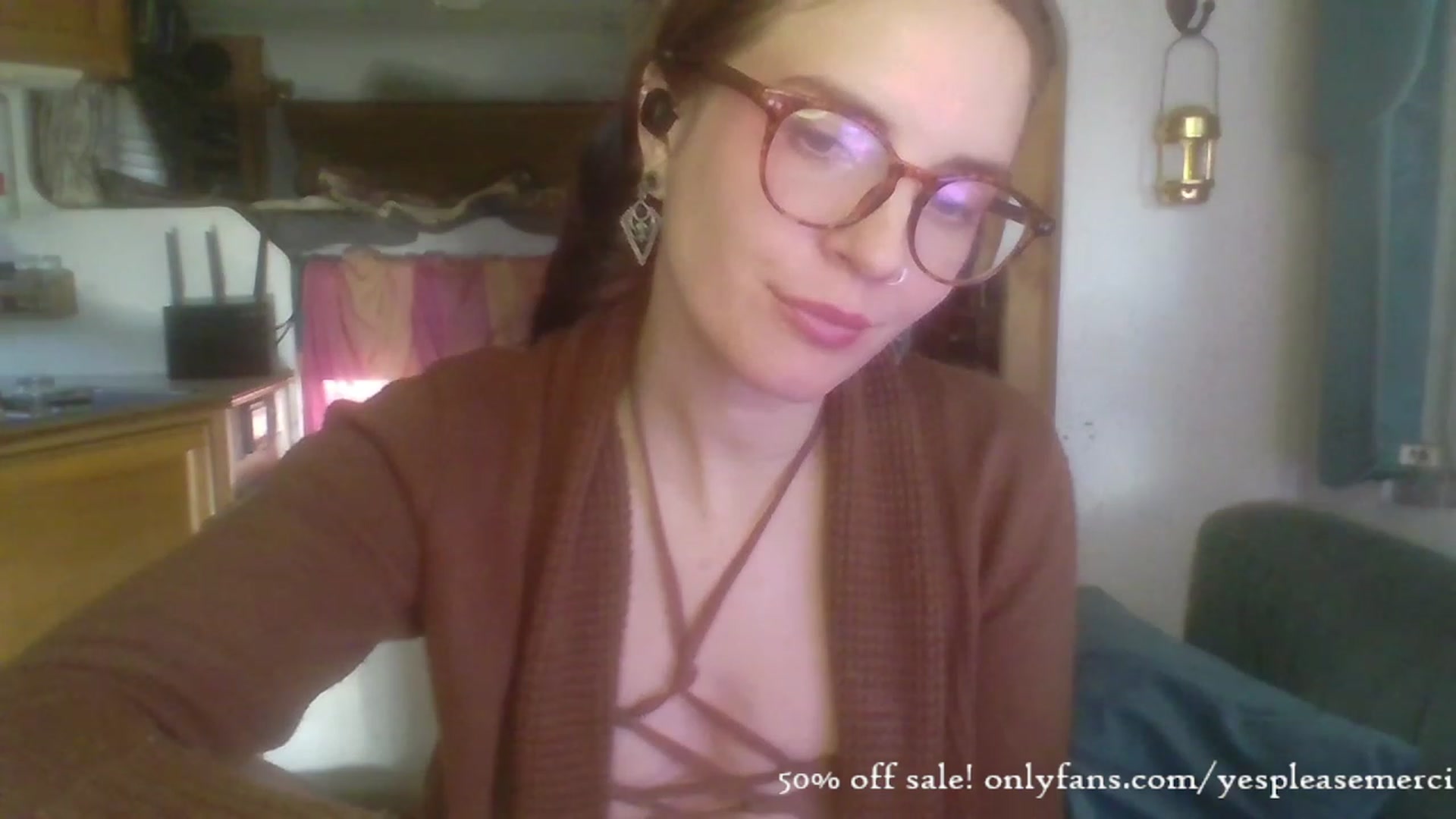 Gallery image thumbnail from yespleasemmhm's myfreecams stream on, 11/29/2023, 19:11 image 14 of 20