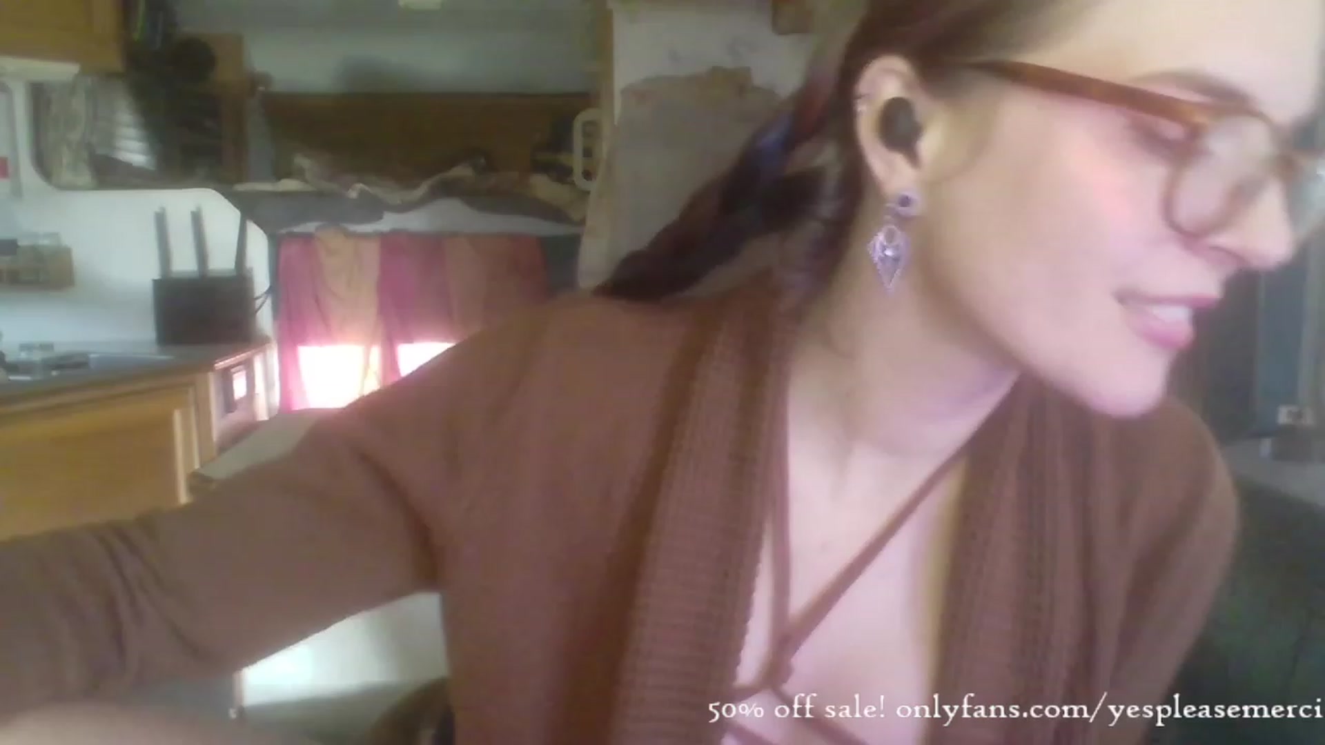 Gallery image thumbnail from yespleasemmhm's myfreecams stream on, 11/29/2023, 19:11 image 6 of 20