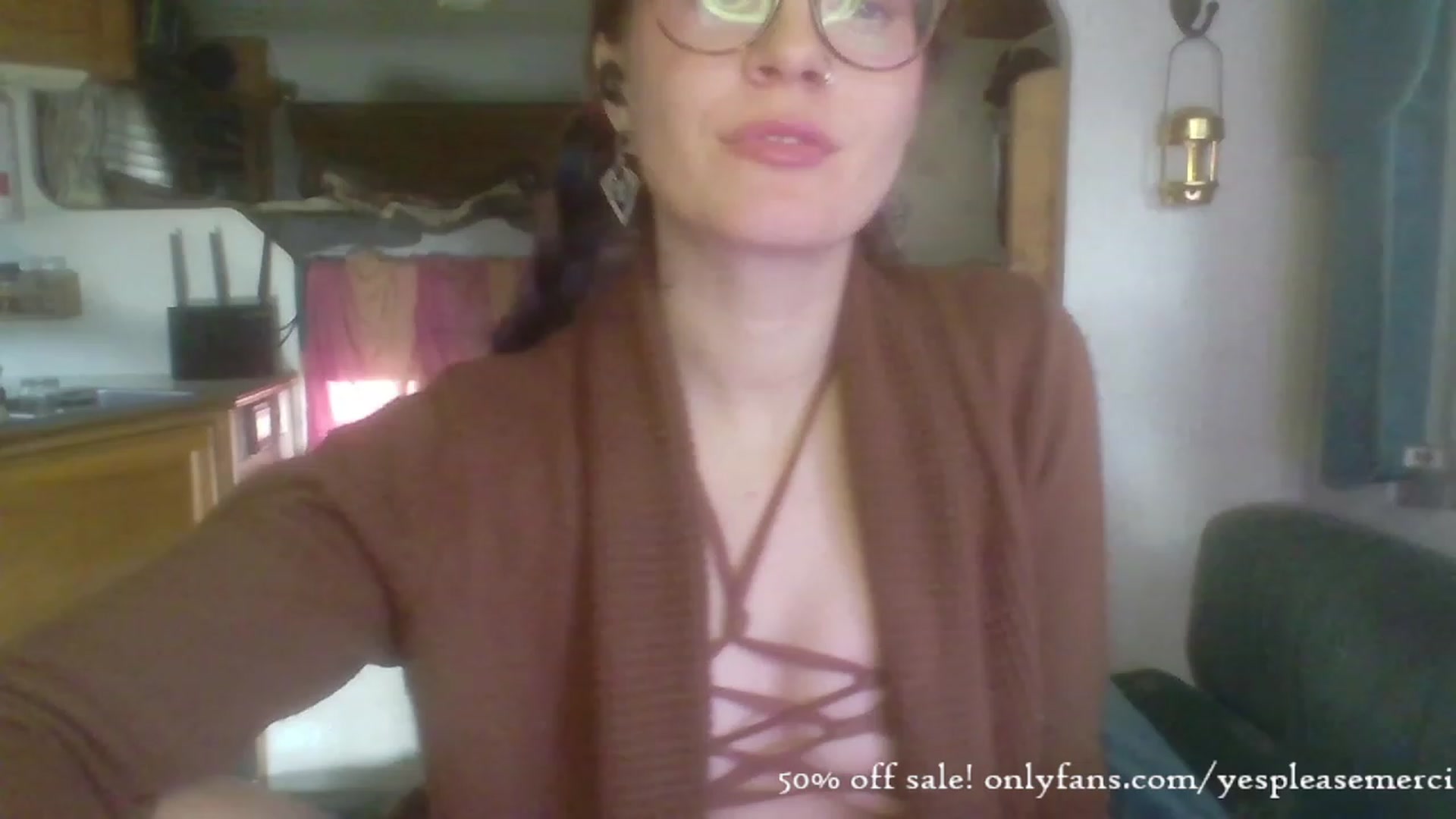 Gallery image thumbnail from yespleasemmhm's myfreecams stream on, 11/29/2023, 19:11 image 4 of 20