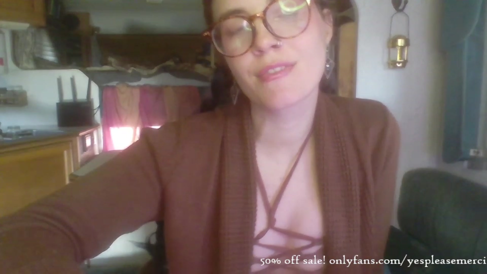 Gallery image thumbnail from yespleasemmhm's myfreecams stream on, 11/29/2023, 19:11 image 10 of 20