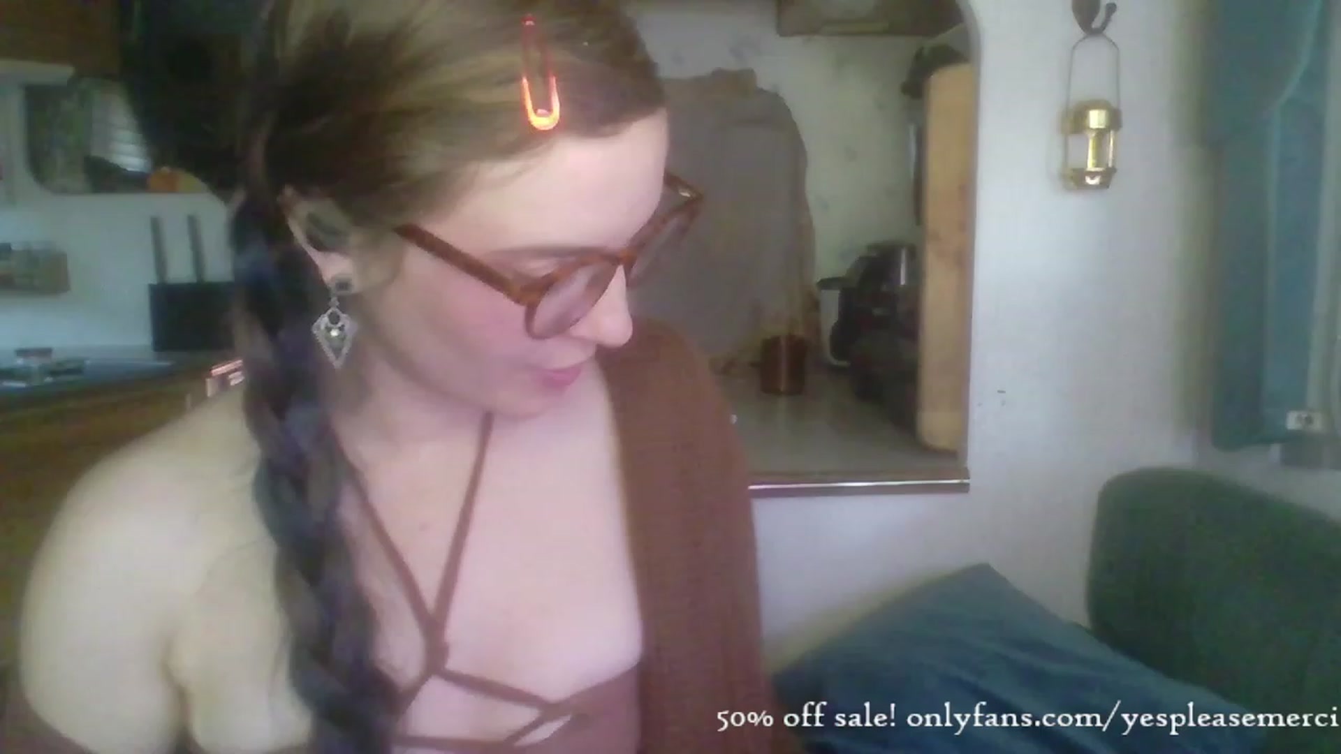 Gallery image thumbnail from yespleasemmhm's myfreecams stream on, 11/29/2023, 19:50 image 5 of 20