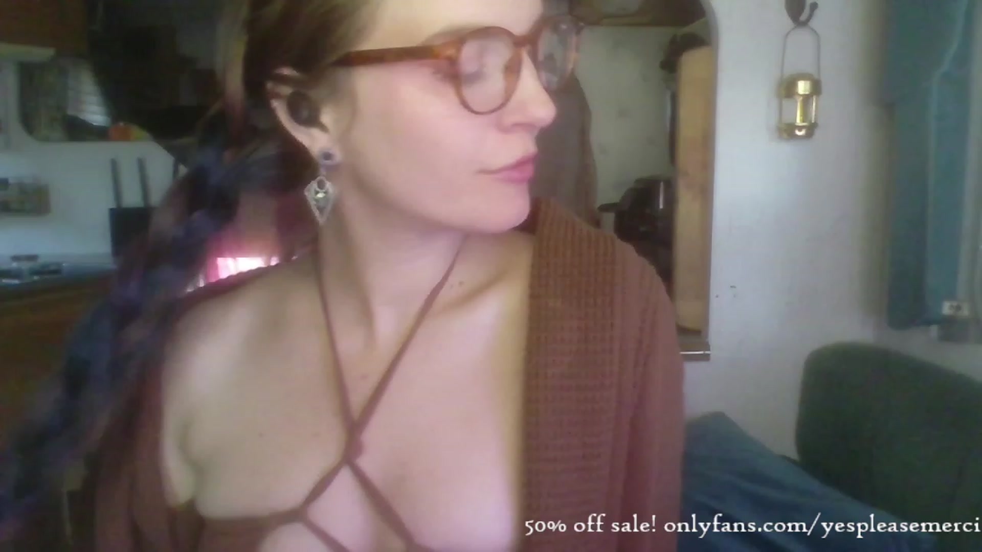 Gallery image thumbnail from yespleasemmhm's myfreecams stream on, 11/29/2023, 19:50 image 6 of 20