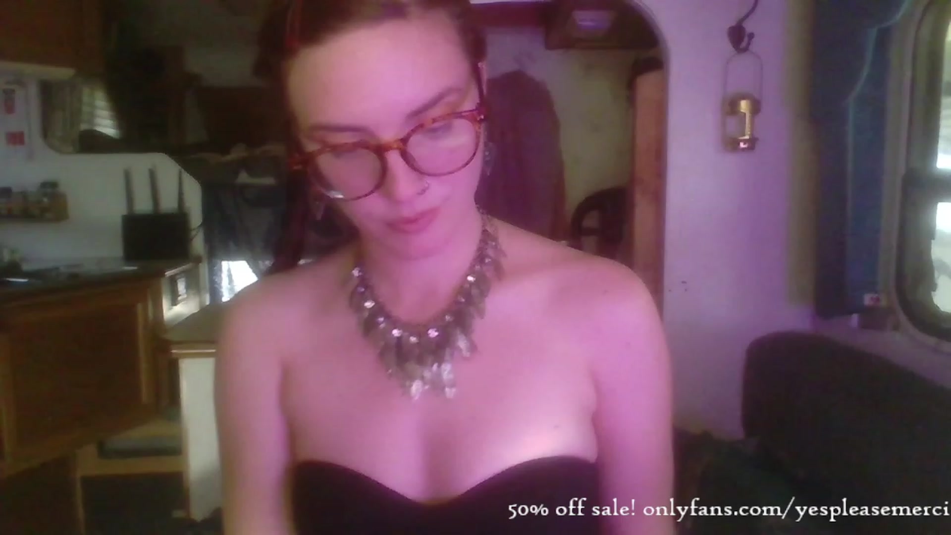 Gallery image thumbnail from yespleasemmhm's myfreecams stream on, 12/04/2023, 17:44 image 3 of 20