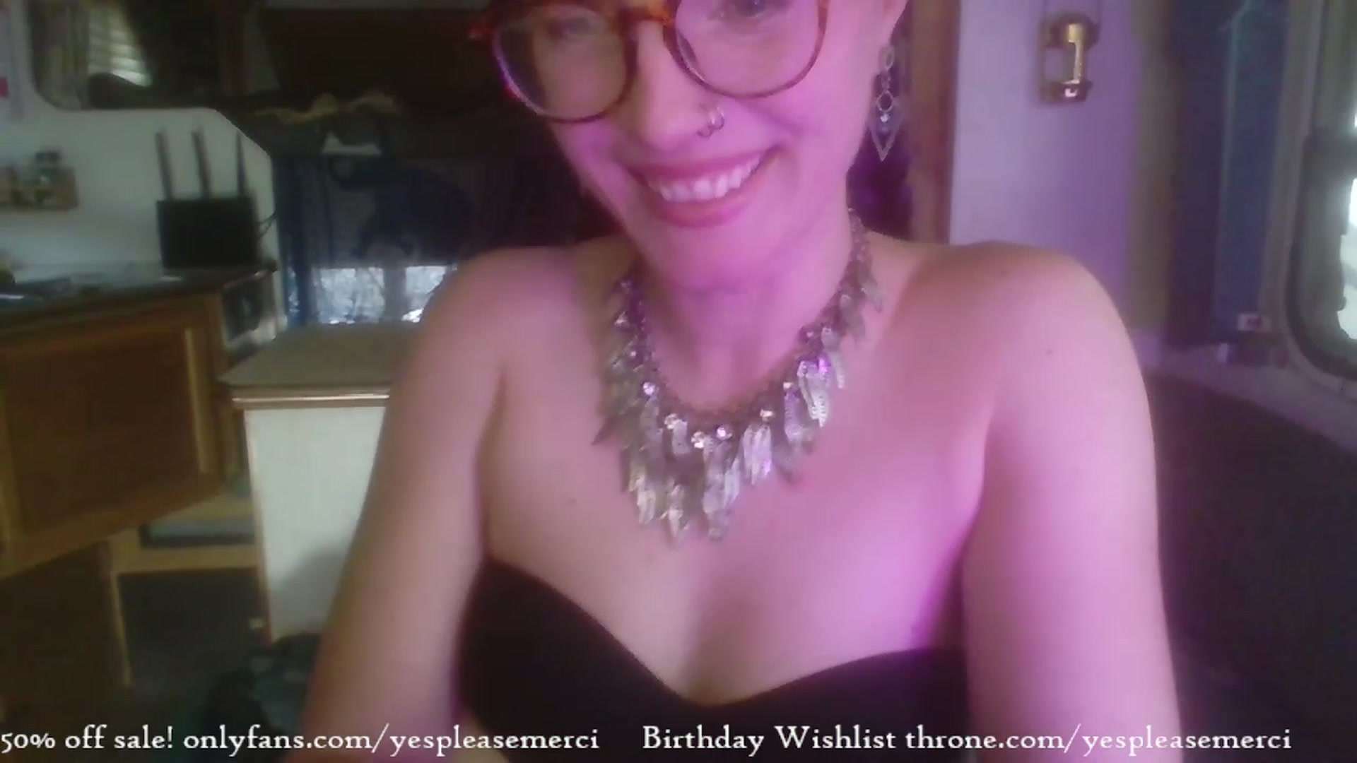 Gallery image thumbnail from yespleasemmhm's myfreecams stream on, 12/04/2023, 17:44 image 11 of 20