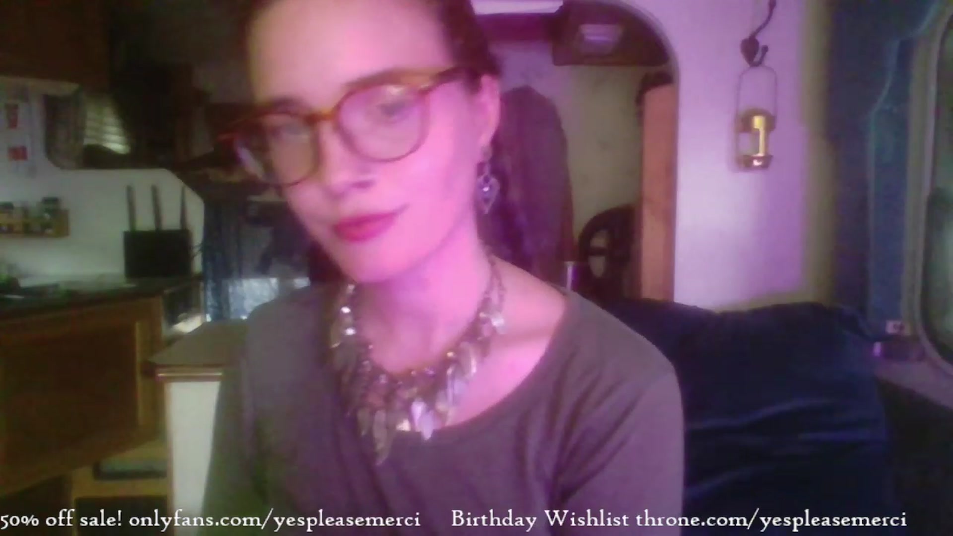 Gallery image thumbnail from yespleasemmhm's myfreecams stream on, 12/04/2023, 20:11 image 19 of 20