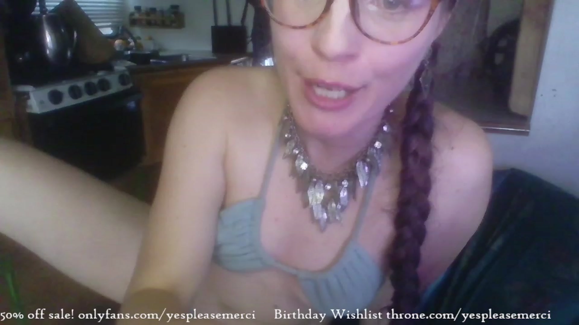 Gallery image thumbnail from yespleasemmhm's myfreecams stream on, 12/06/2023, 18:22 image 13 of 20