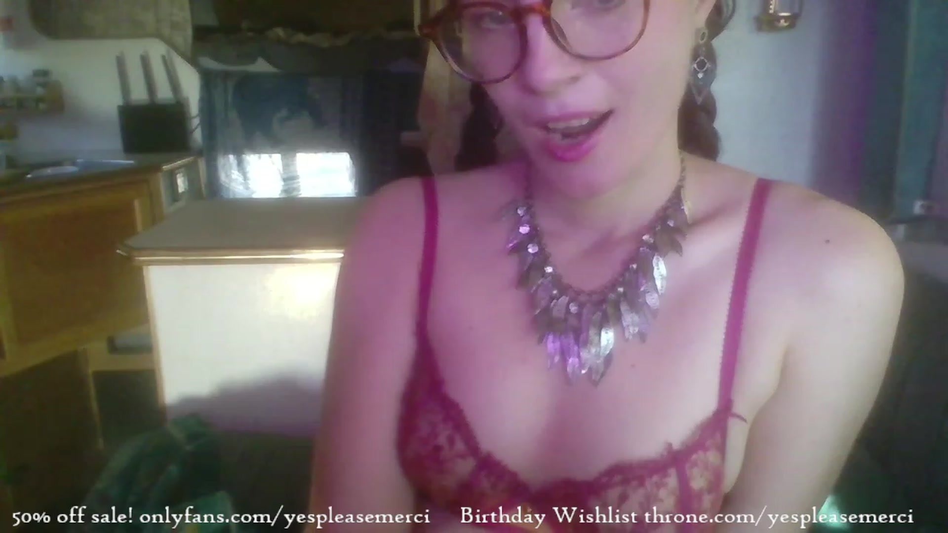 Gallery image thumbnail from yespleasemmhm's myfreecams stream on, 12/13/2023, 18:11 image 17 of 20