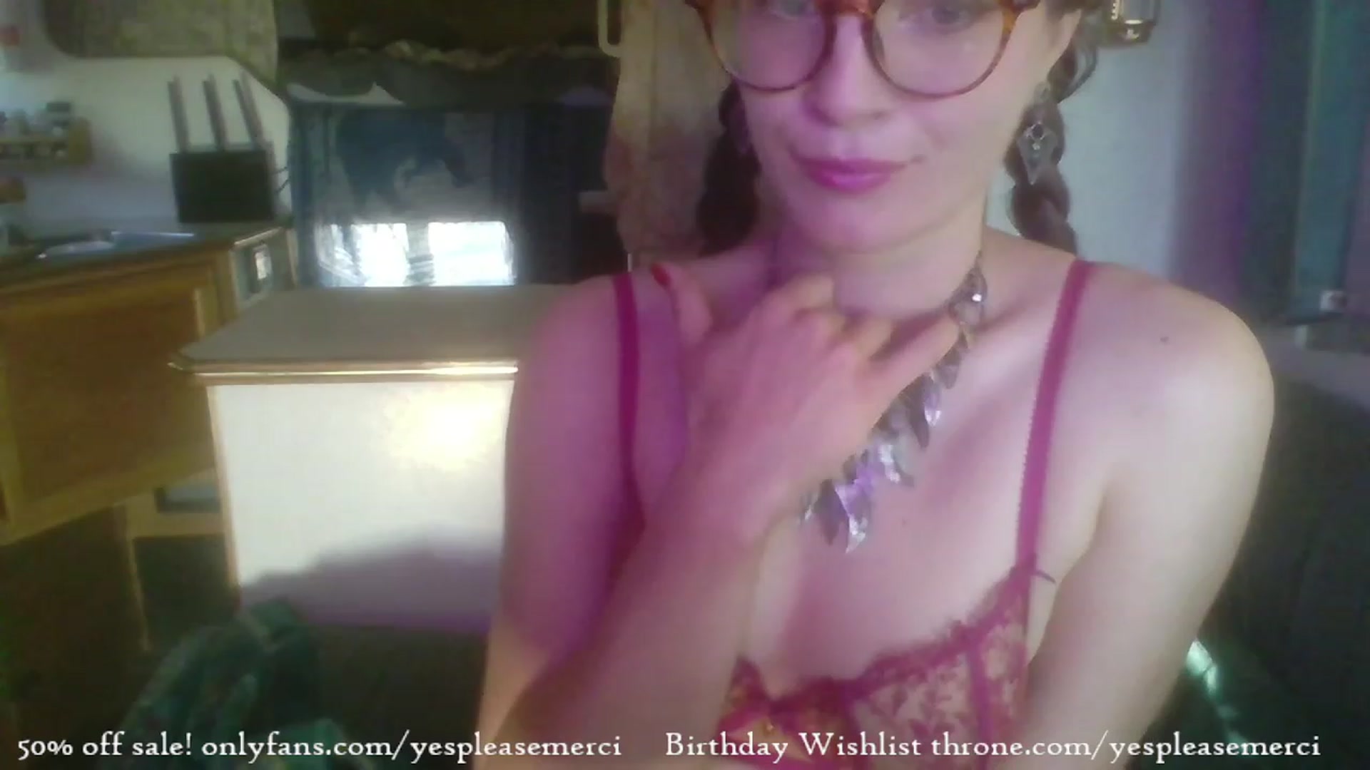 Gallery image thumbnail from yespleasemmhm's myfreecams stream on, 12/13/2023, 18:11 image 19 of 20
