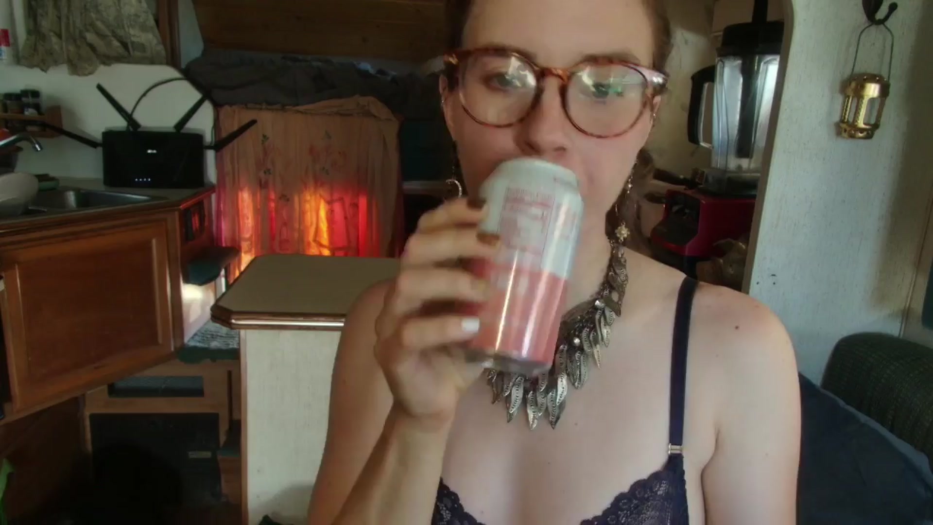 Gallery image thumbnail from yespleasemmhm's myfreecams stream on, 03/25/2024, 16:38 image 2 of 20