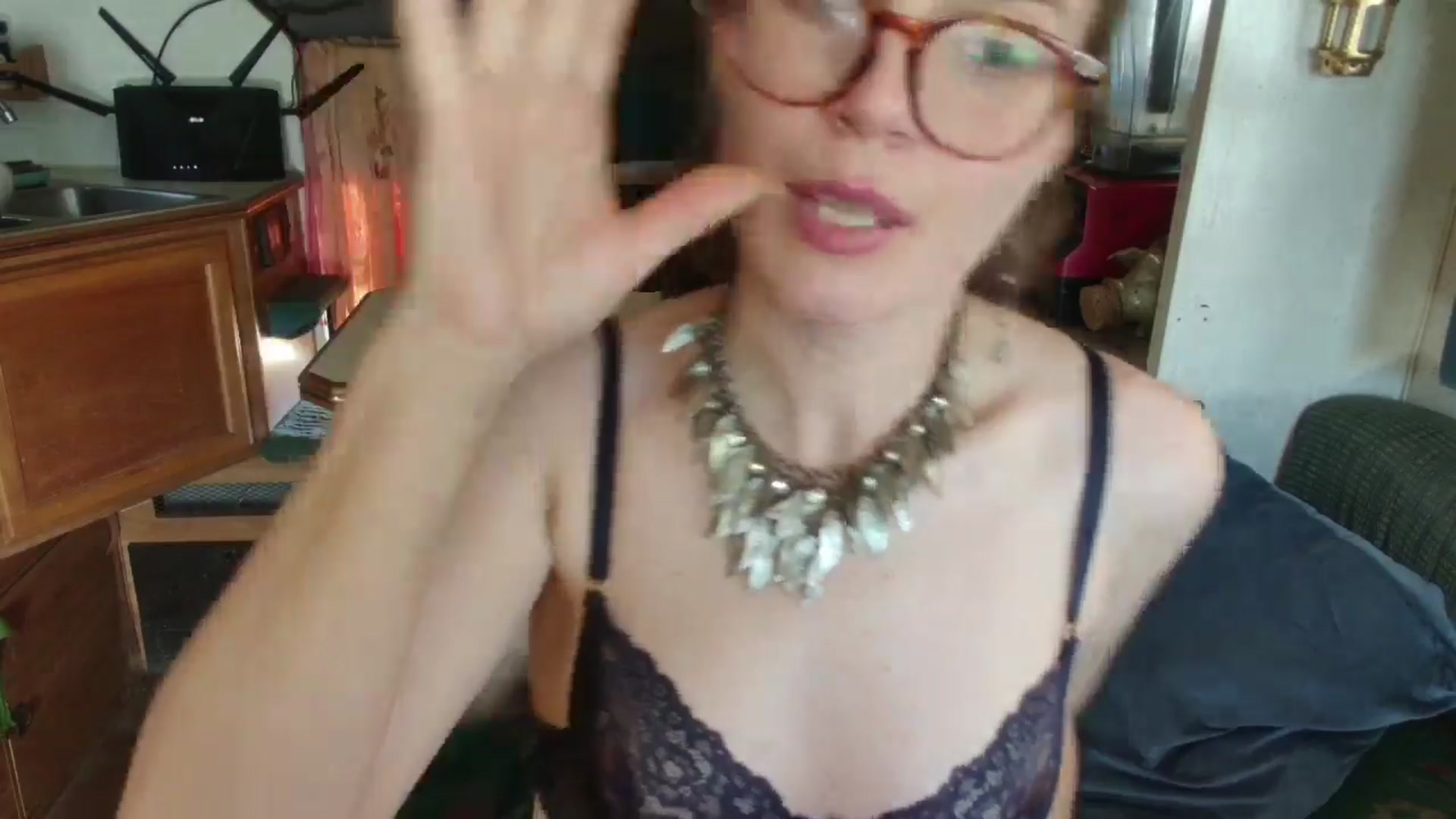 Gallery image thumbnail from yespleasemmhm's myfreecams stream on, 03/25/2024, 17:08 image 12 of 20