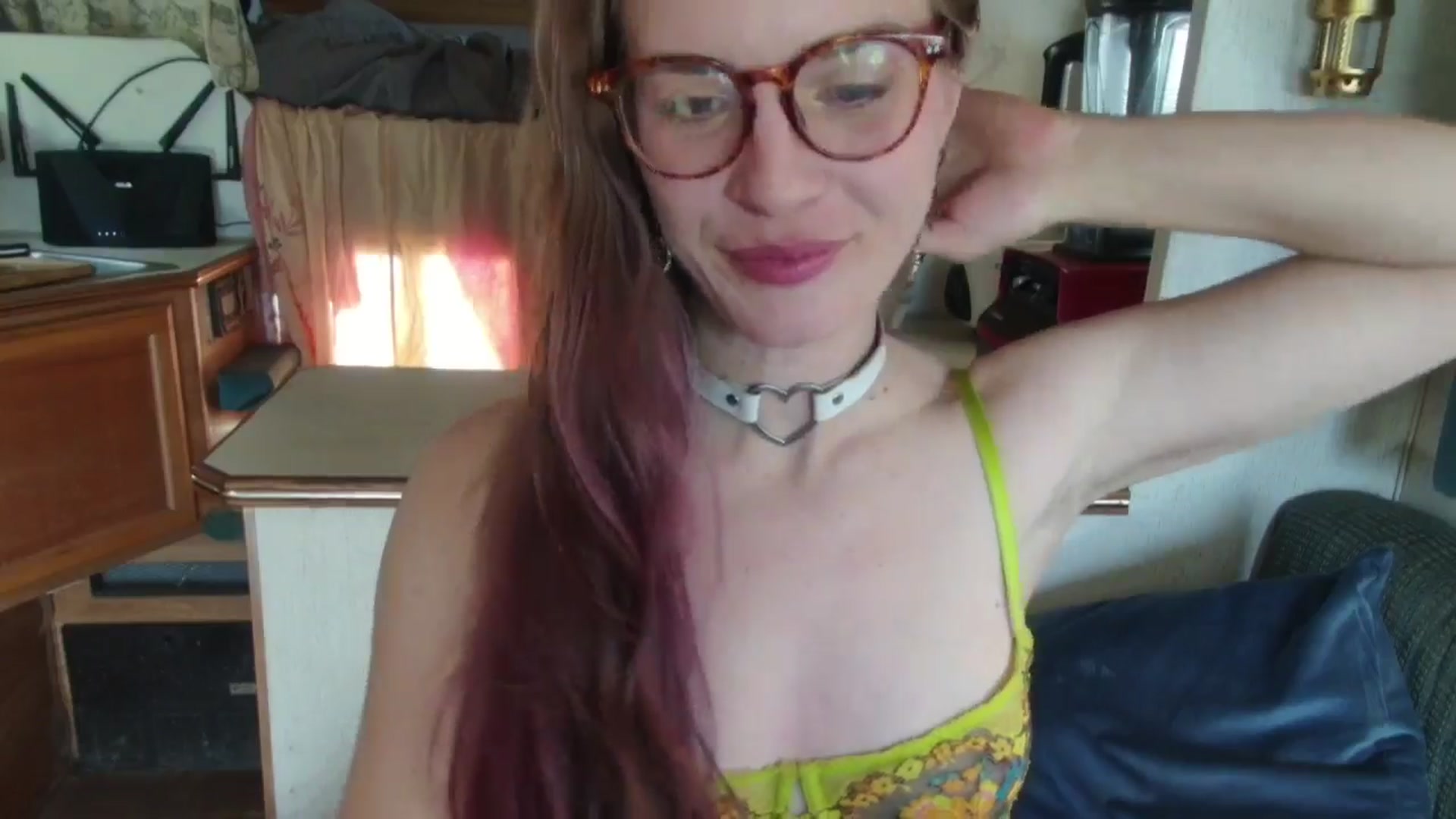 Gallery image thumbnail from yespleasemmhm's myfreecams stream on, 03/29/2024, 17:13 image 11 of 20