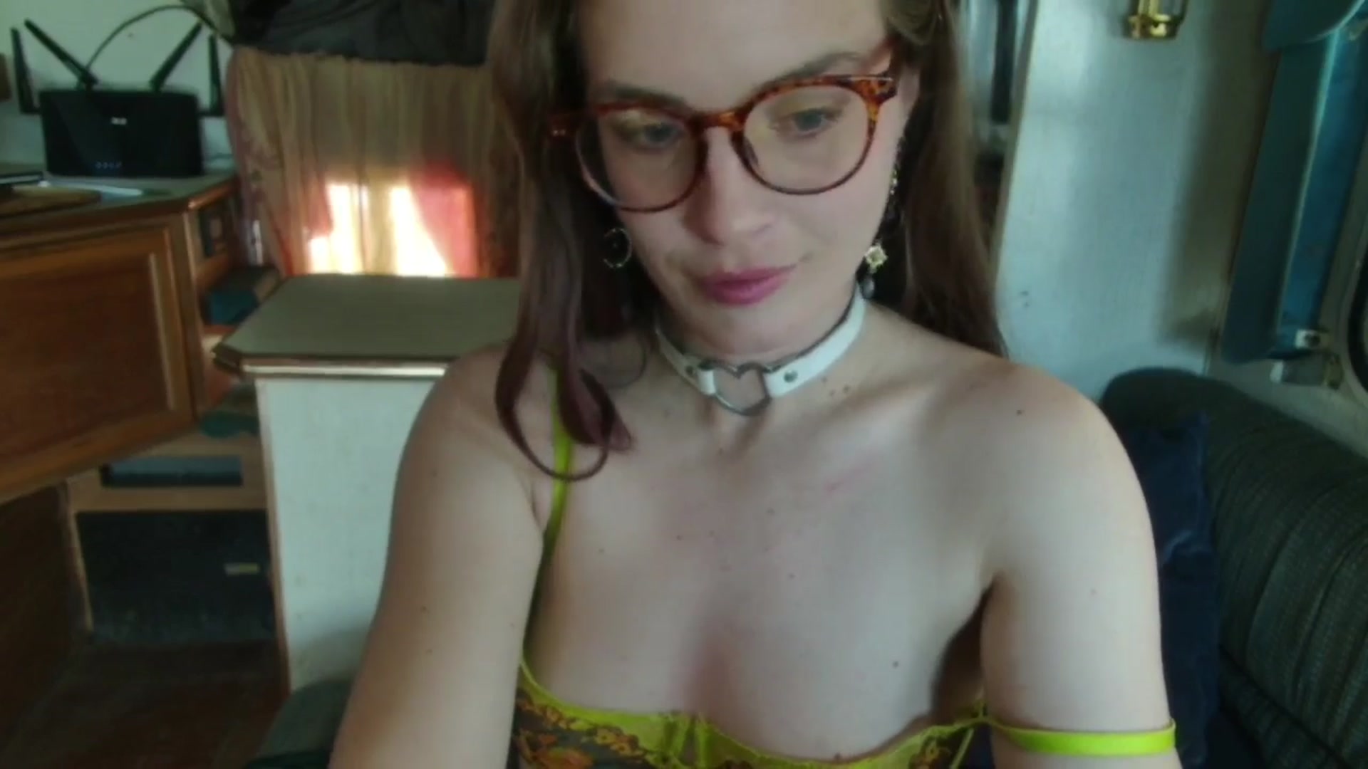 Gallery image thumbnail from yespleasemmhm's myfreecams stream on, 03/29/2024, 17:13 image 19 of 20