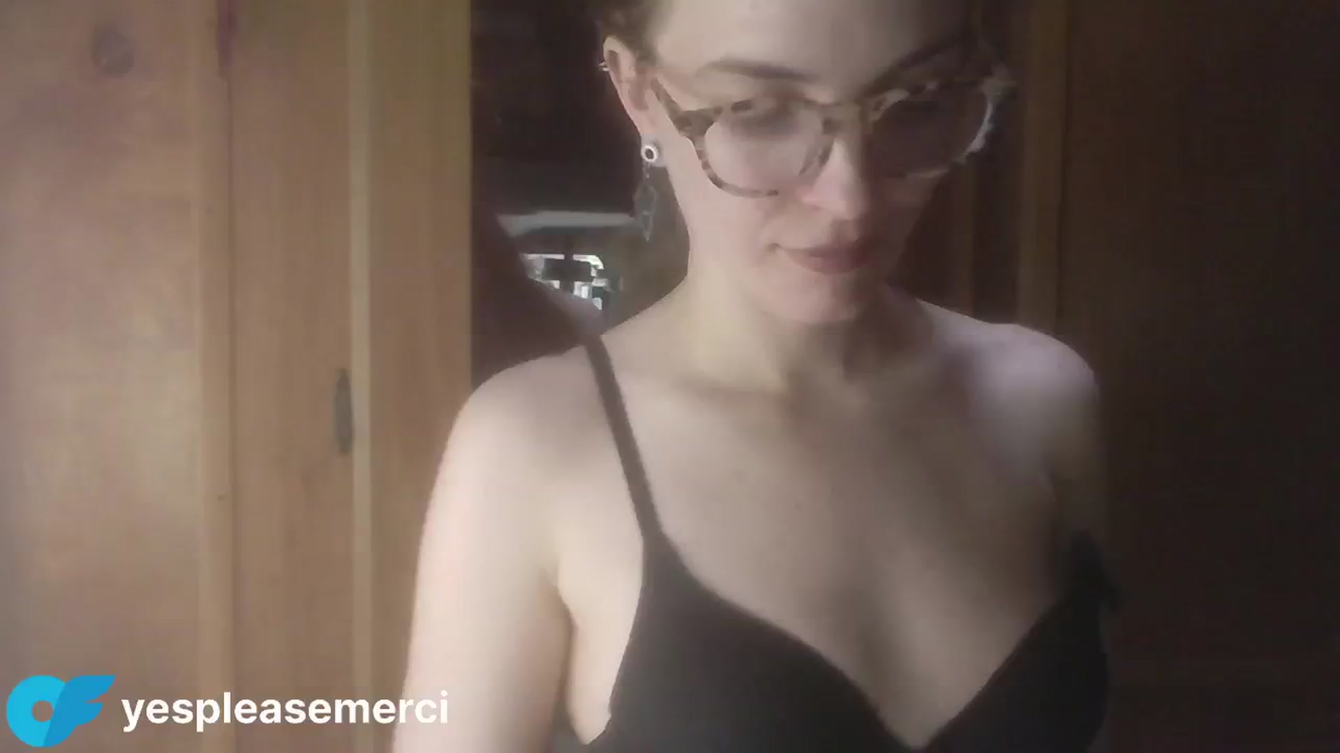 Gallery image thumbnail from yespleasemmhm's myfreecams stream on, 05/13/2024, 19:21 image 15 of 20