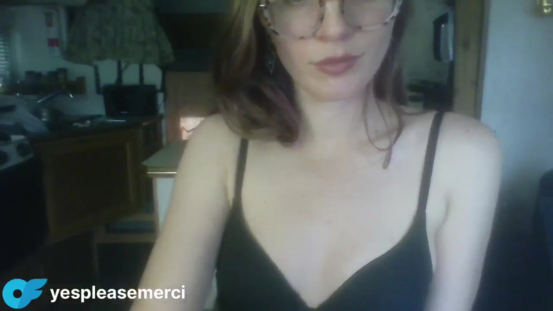 Gallery image thumbnail from yespleasemmhm's myfreecams stream on, 05/13/2024, 20:22 image 16 of 20