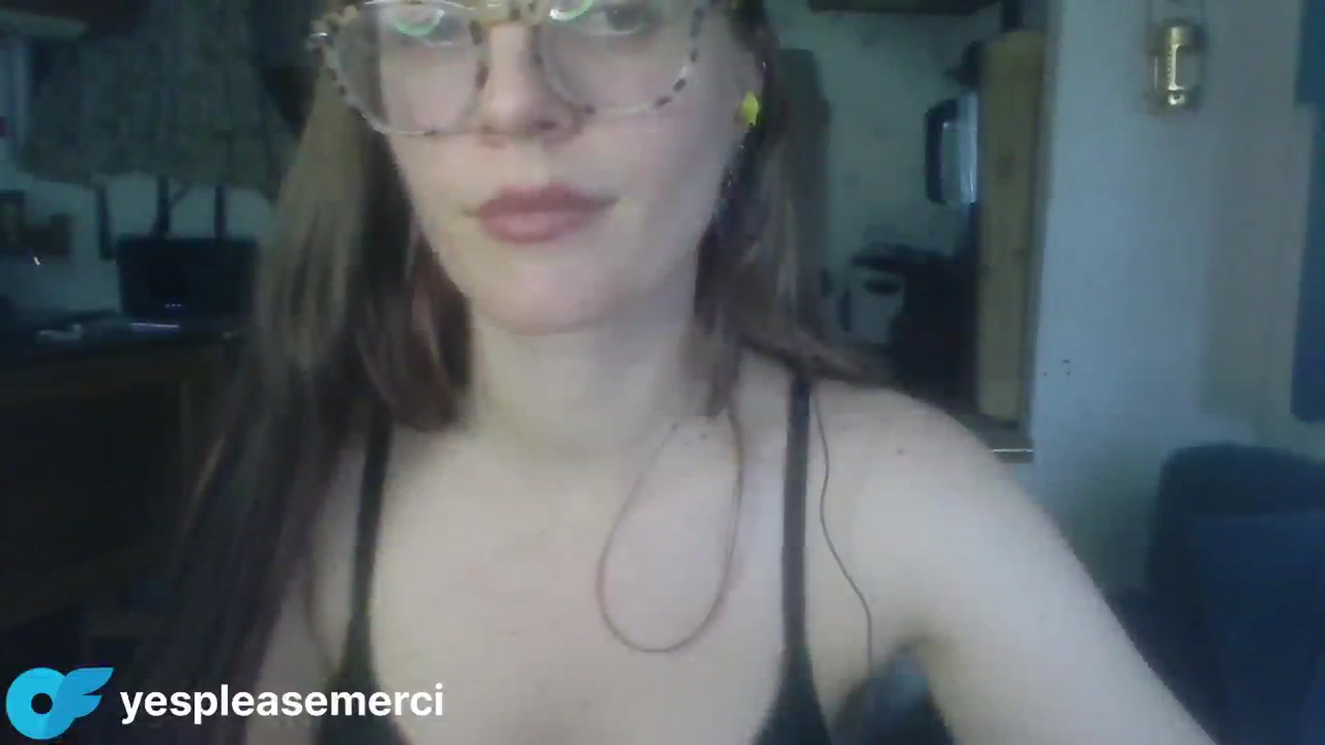 Gallery image thumbnail from yespleasemmhm's myfreecams stream on, 05/13/2024, 21:21 image 19 of 20
