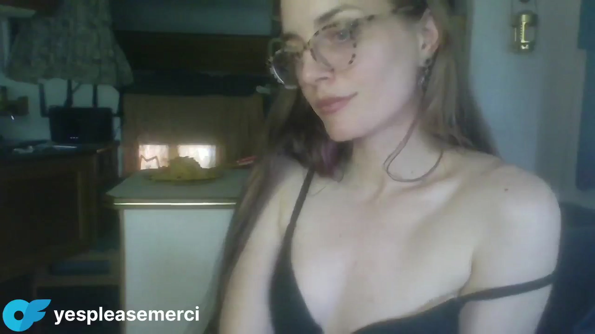 Gallery image thumbnail from yespleasemmhm's myfreecams stream on, 05/13/2024, 21:21 image 4 of 20