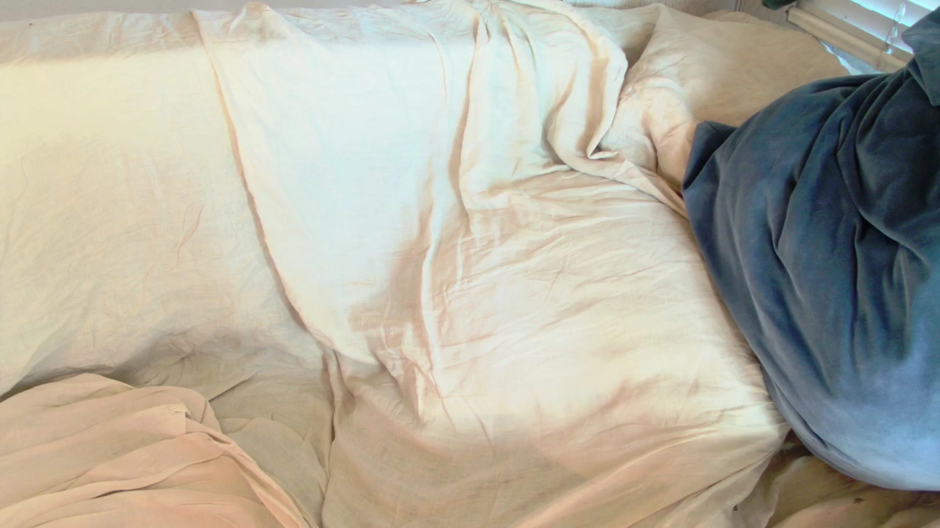 Gallery image thumbnail from yespleasemmhm's myfreecams stream on, 02/16/2026, 19:38 image 13 of 20