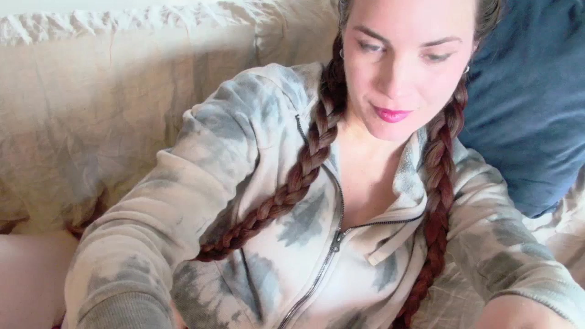 Gallery image thumbnail from yespleasemmhm's myfreecams stream on, 02/18/2026, 16:05 image 1 of 20