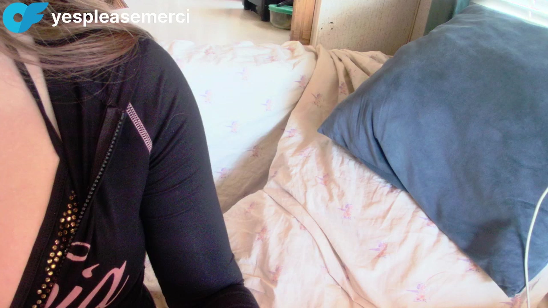 Gallery image thumbnail from yespleasemmhm's myfreecams stream on, 04/09/2026, 18:07 image 19 of 20