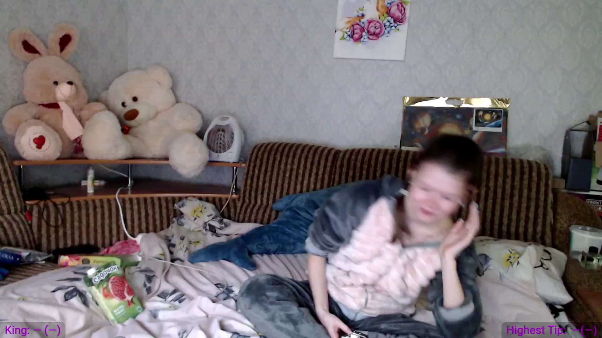 Gallery image thumbnail from your_Dream_24's myfreecams stream on, 05/18/2024, 15:54 image 17 of 20