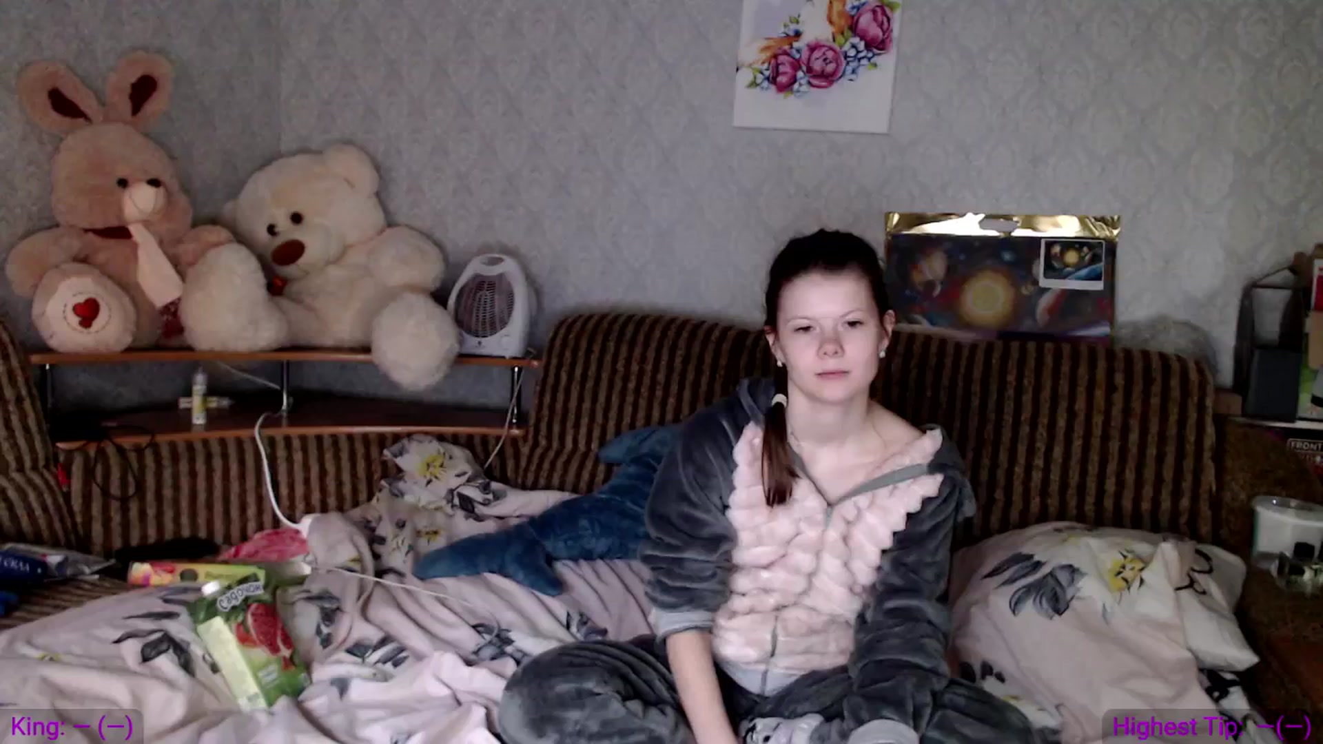 Gallery image thumbnail from your_Dream_24's myfreecams stream on, 05/18/2024, 16:38 image 8 of 20