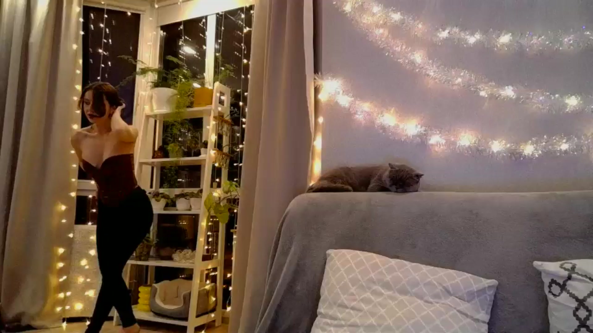 Gallery image thumbnail from your__goddess's myfreecams stream on, 01/19/2025, 22:15 image 5 of 20