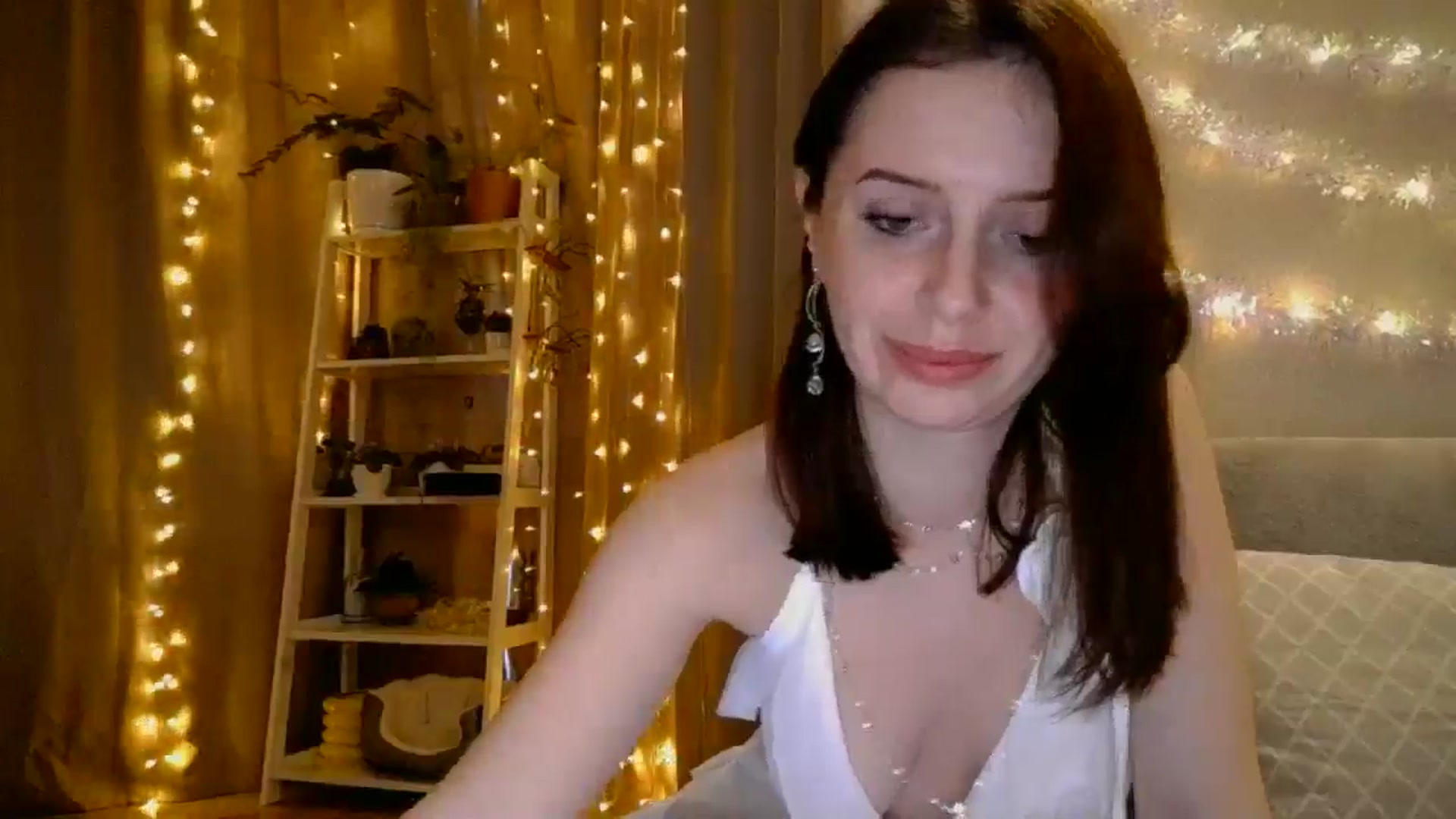 Gallery image thumbnail from your__goddess's myfreecams stream on, 01/21/2025, 15:22 image 6 of 20