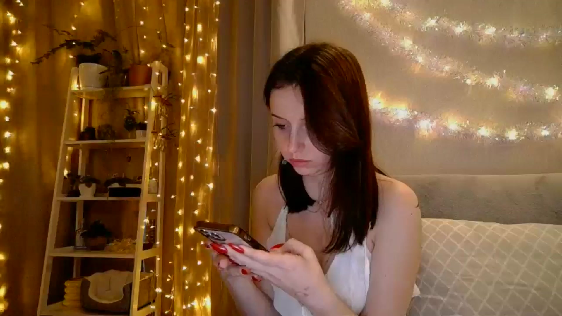 Gallery image thumbnail from your__goddess's myfreecams stream on, 01/21/2025, 15:22 image 12 of 20