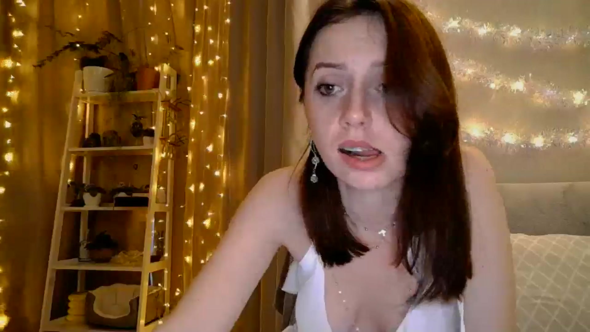 Gallery image thumbnail from your__goddess's myfreecams stream on, 01/21/2025, 15:22 image 10 of 20