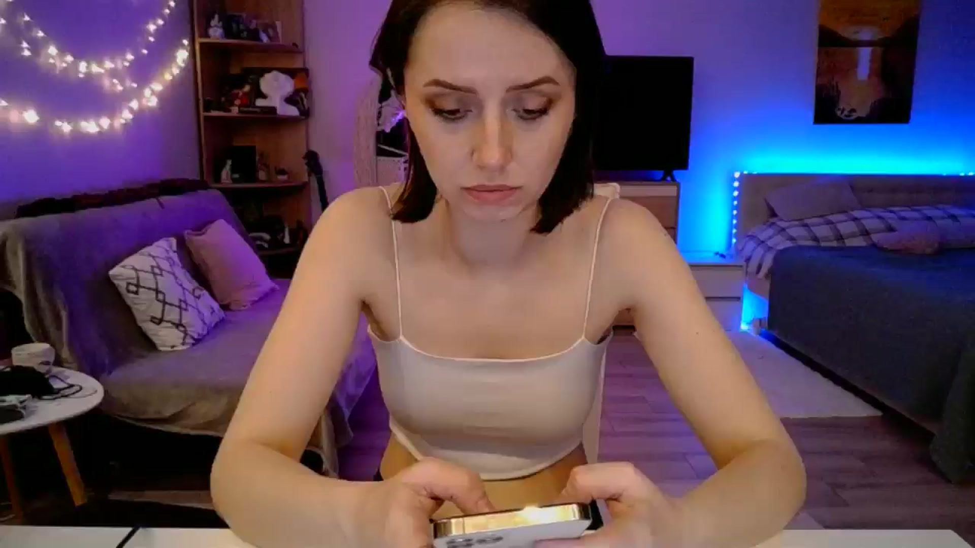 Gallery image thumbnail from your__goddess's myfreecams stream on, 03/20/2025, 20:06 image 2 of 20
