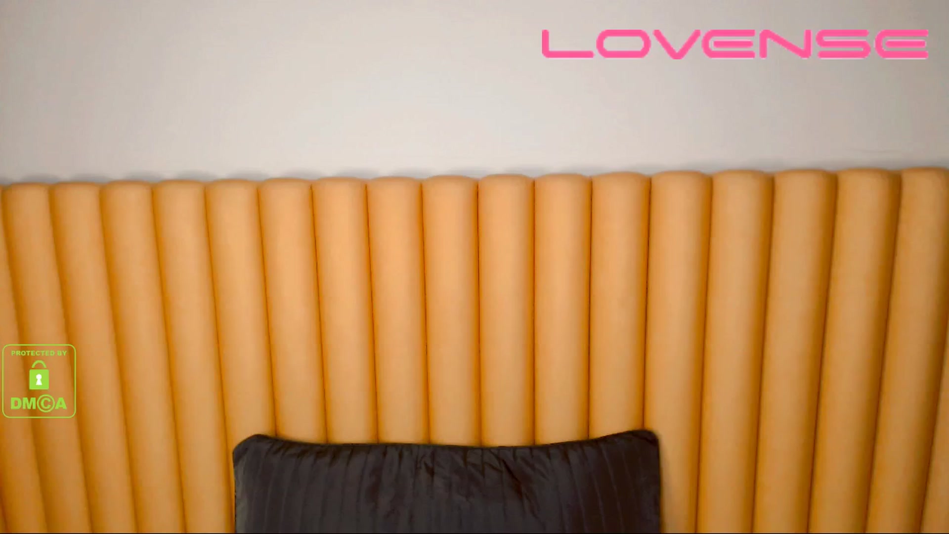 Gallery image thumbnail from your_eyecandy's myfreecams stream on, 07/29/2024, 16:20 image 3 of 20