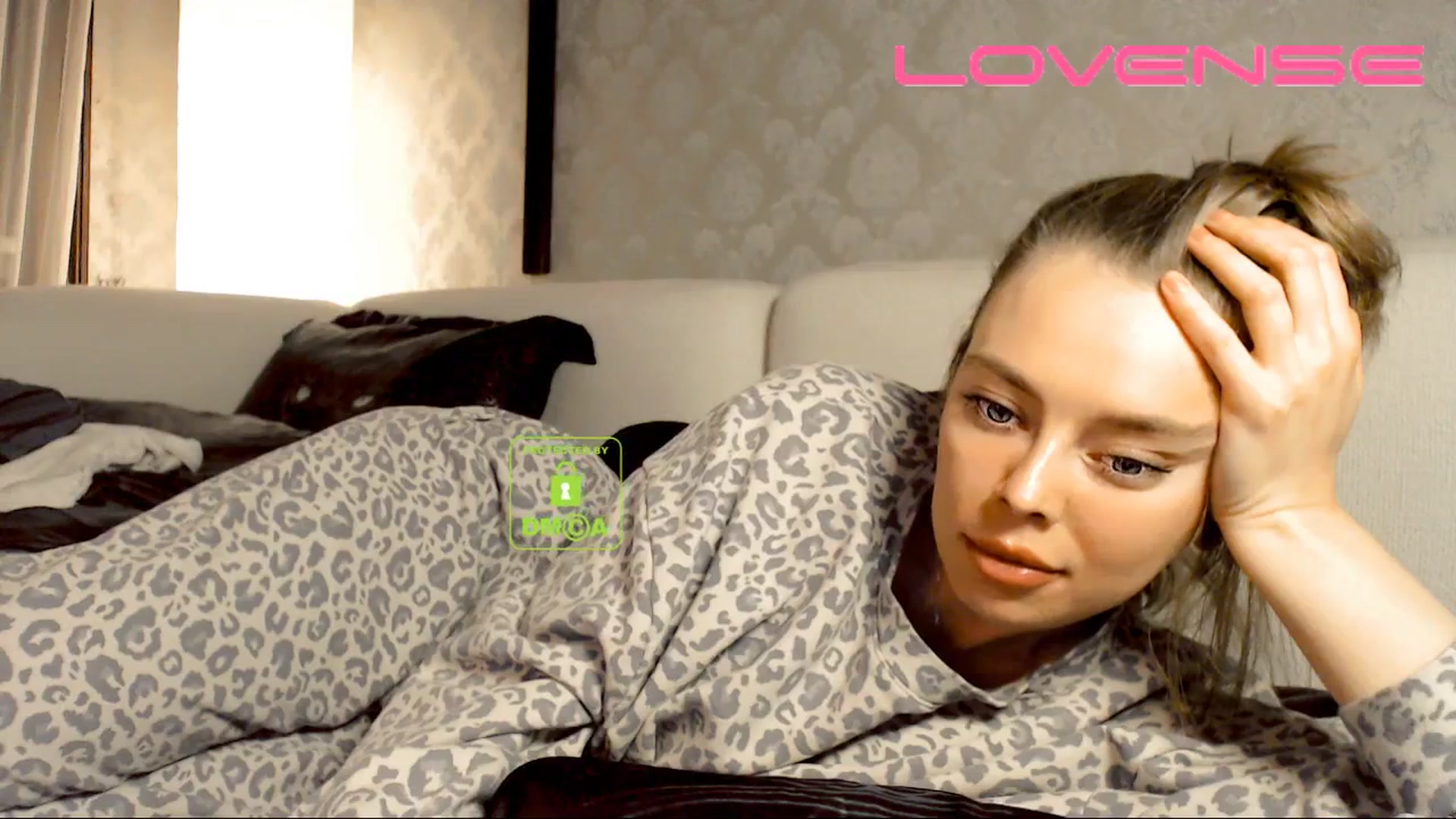 Gallery image thumbnail from your_eyecandy's myfreecams stream on, 03/20/2025, 02:43 image 8 of 20
