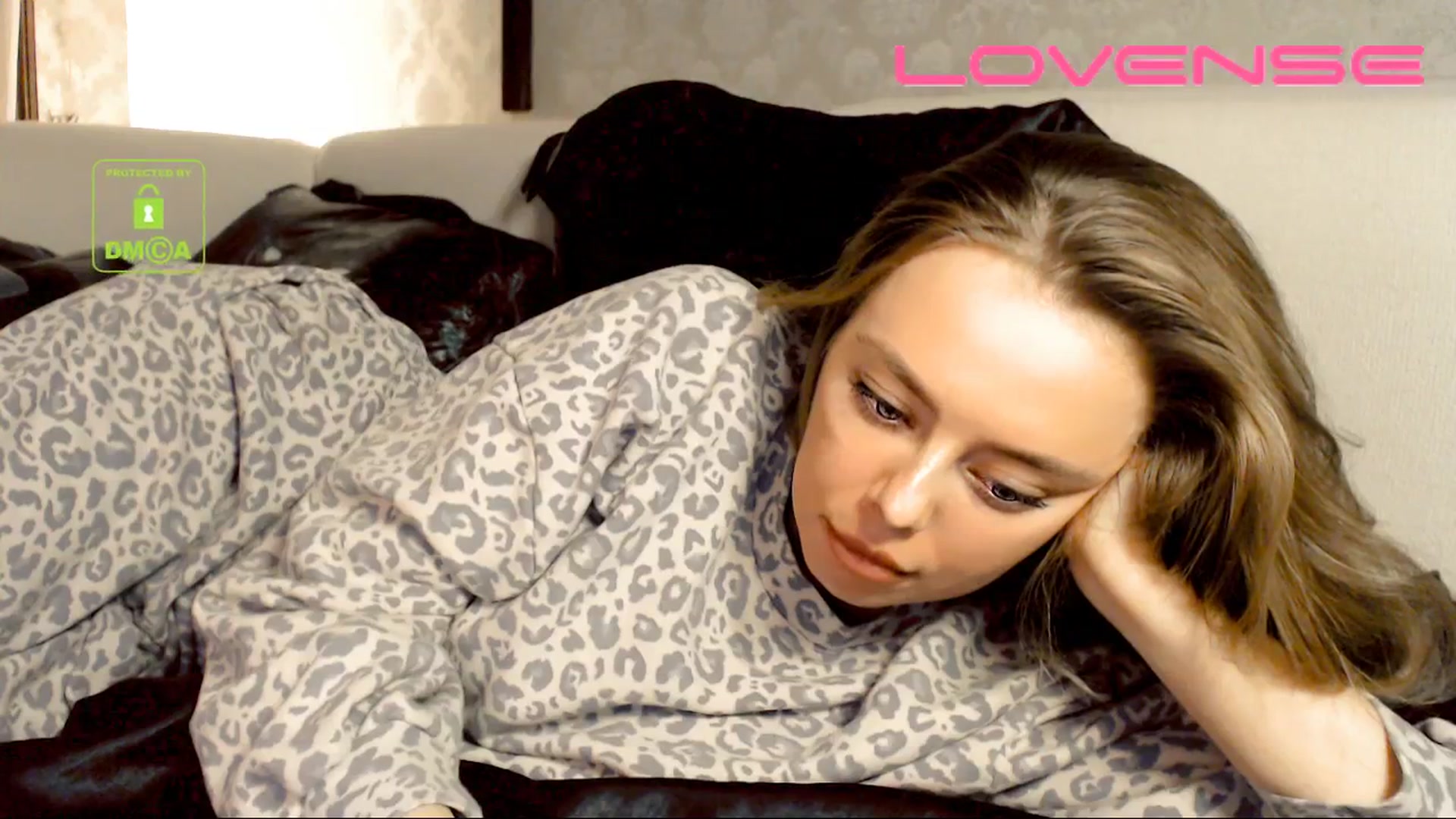 Gallery image thumbnail from your_eyecandy's myfreecams stream on, 03/20/2025, 04:24 image 12 of 20